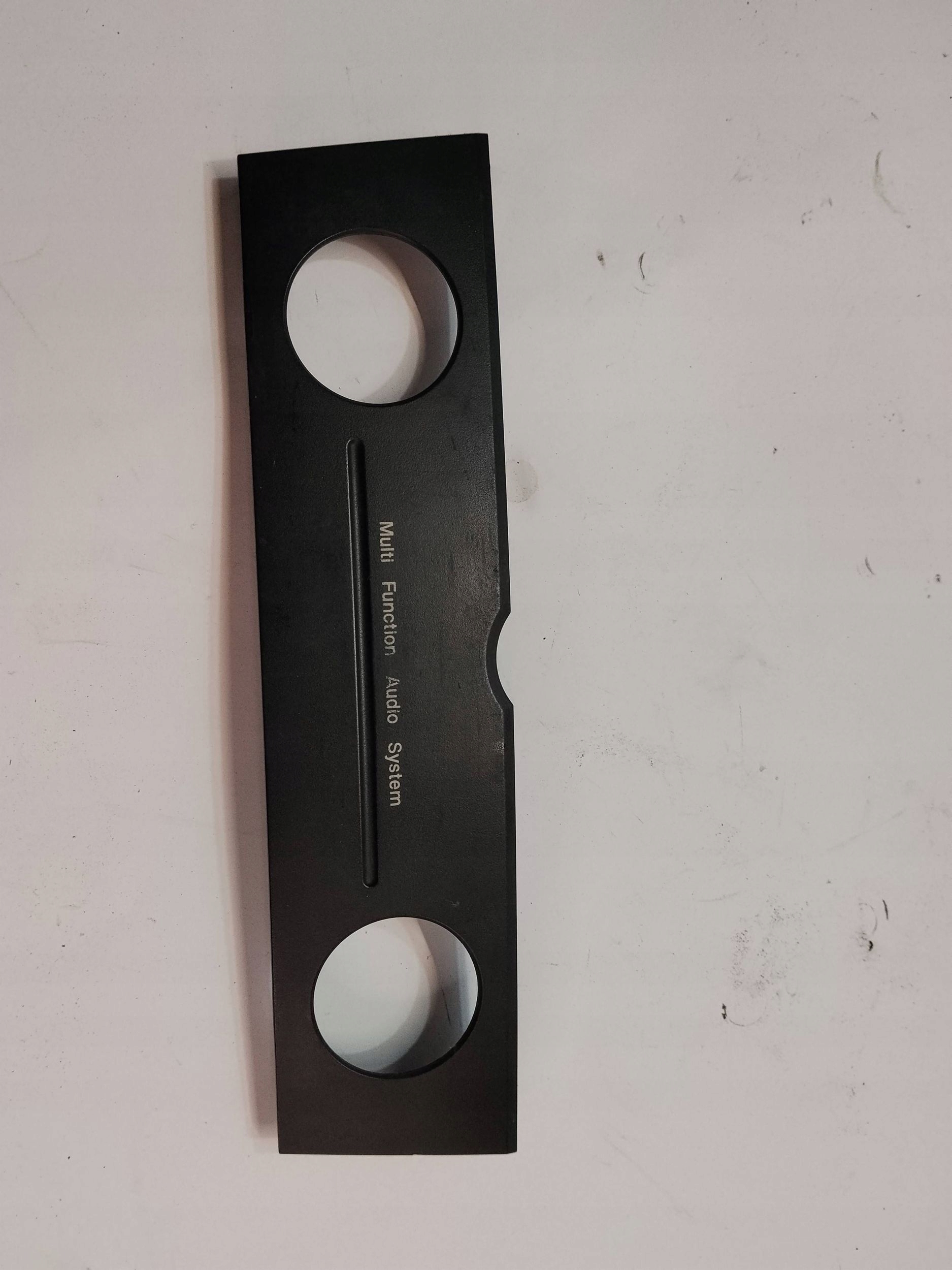 Panel maskujacy zatyczka stacja multimedialna Mazda 3 BK 141A10300