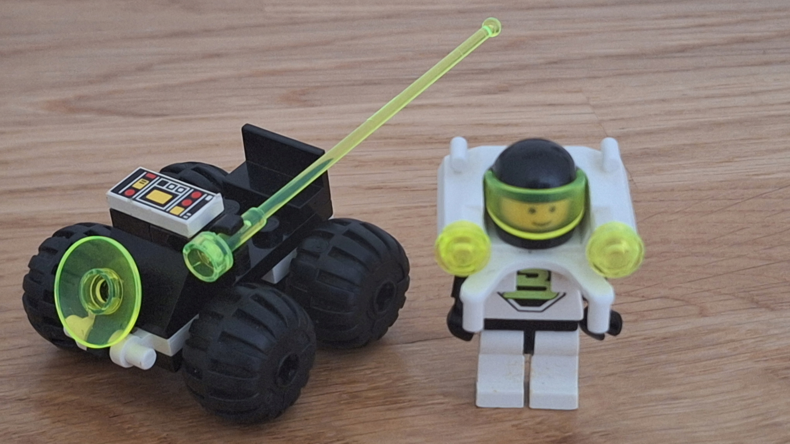 LEGO 6812 Grid Trekkor - Space Blacktron II.