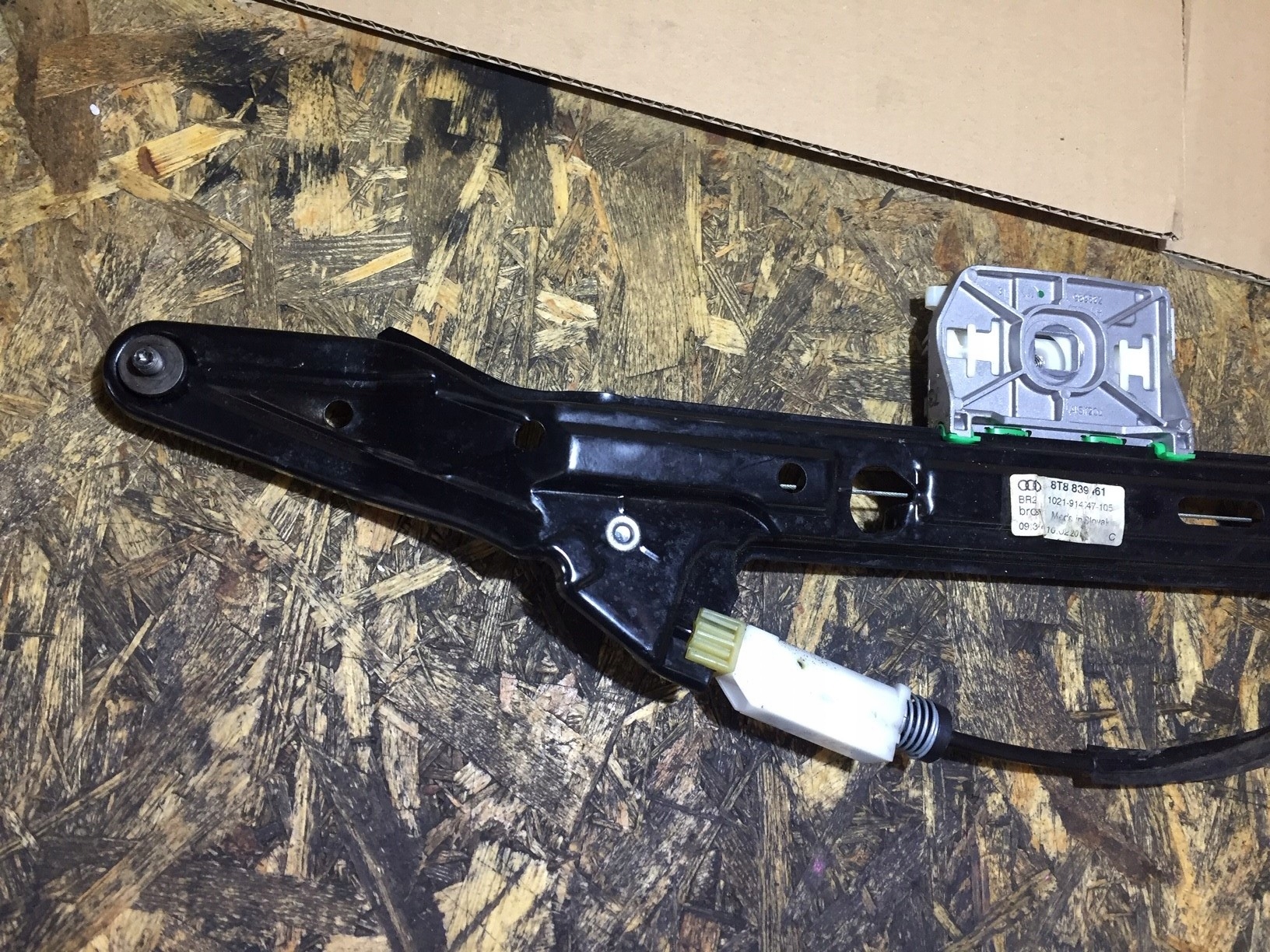AUDI A5 8T 5D mechanism windows left rear part 8T8839461