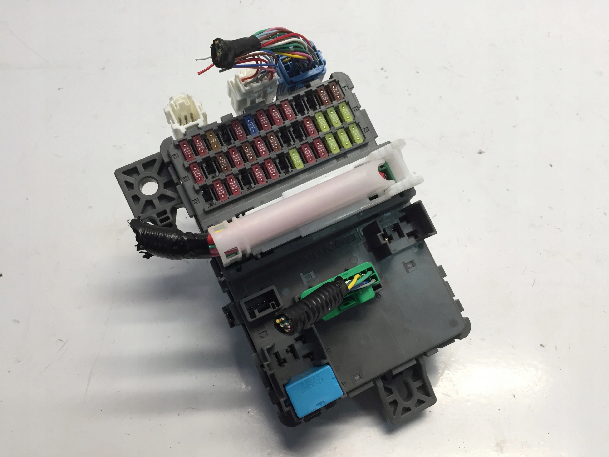 HONDA JAZZ V 1.5 EHEV 2021 SKRZYNKA BEZPIECZNIKÓW Numer katalogowy części TZA-E110