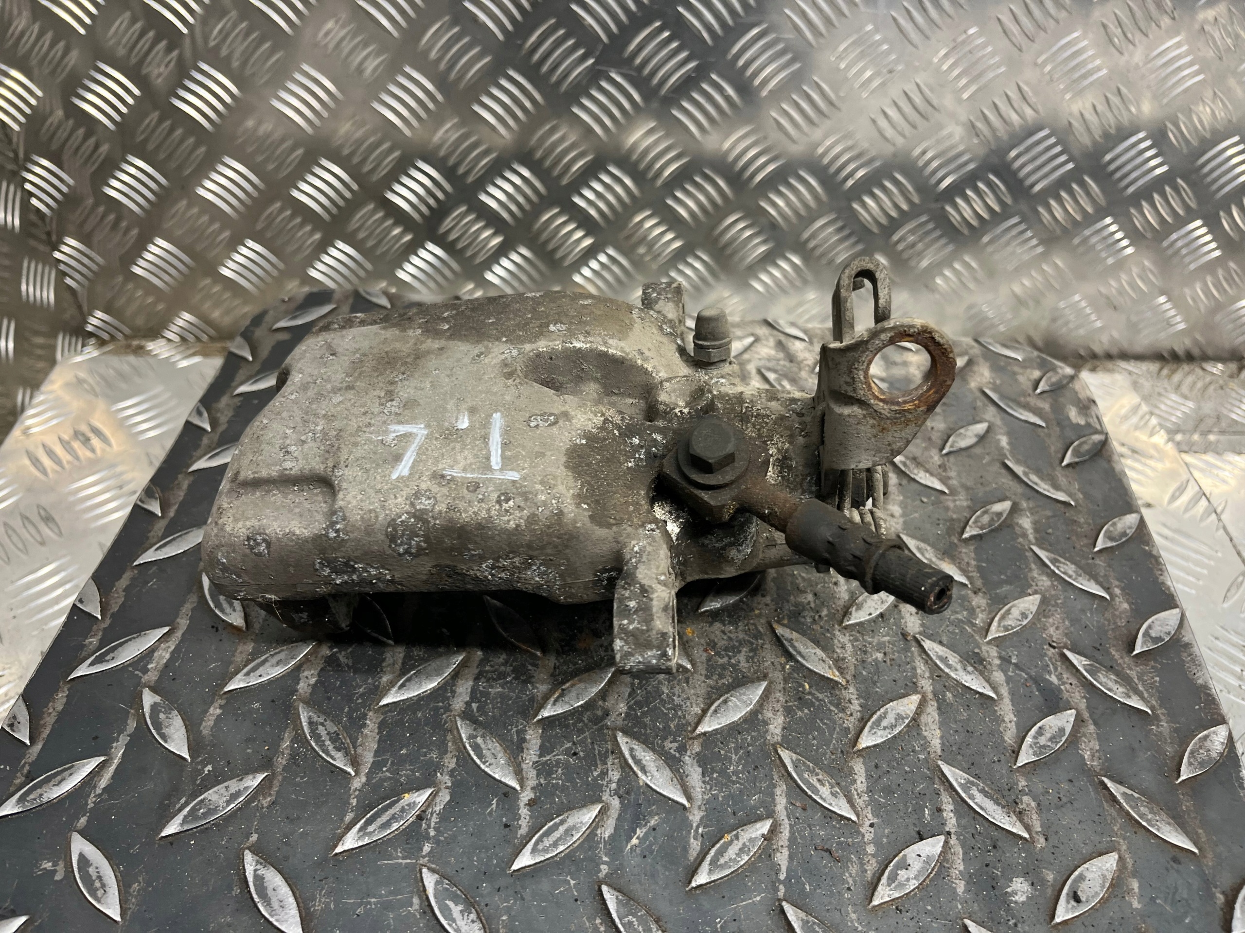 caliper brake left rear part rear OPEL INSIGNIA