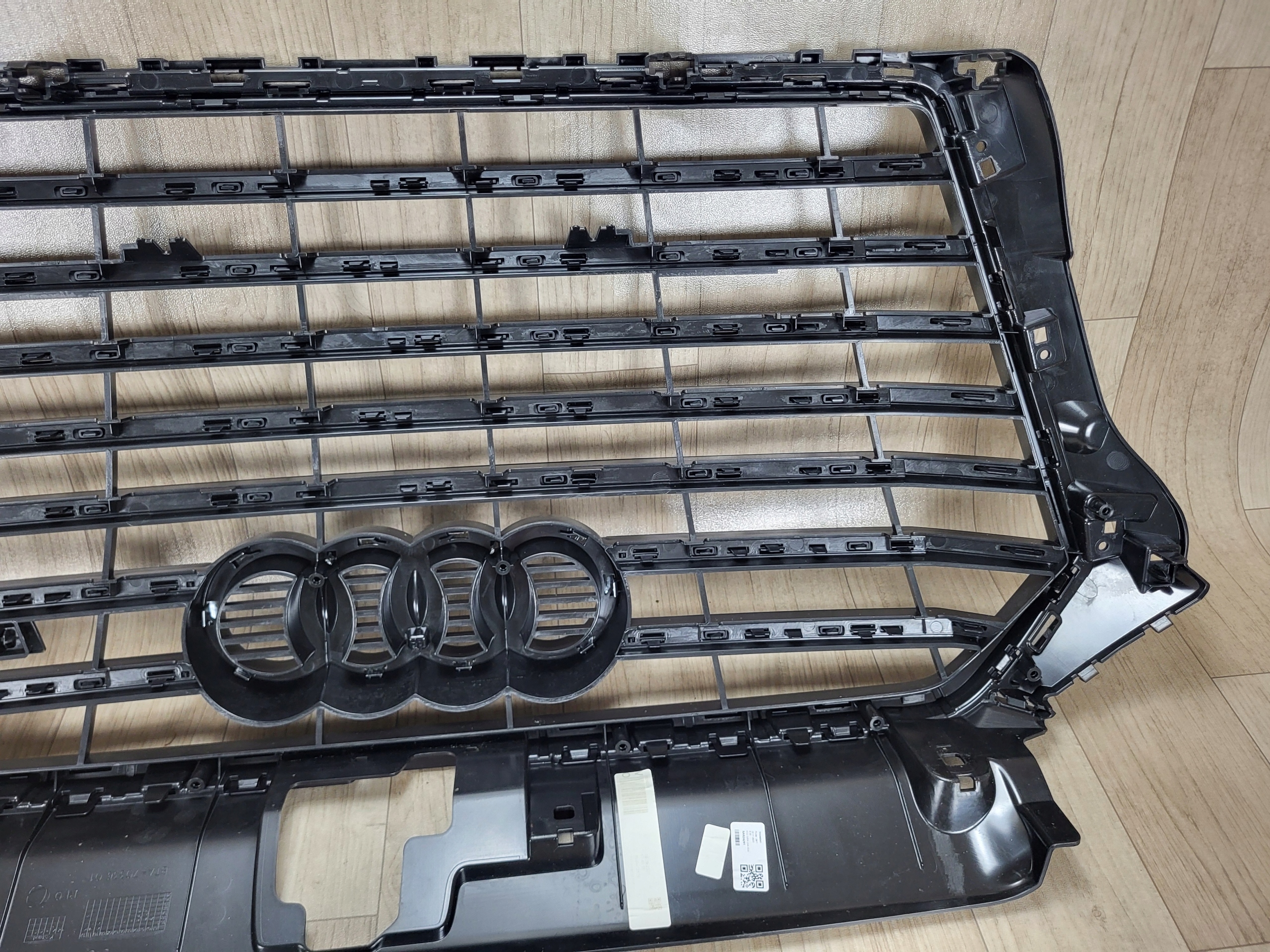 Audi A3 8V5 Kühlergrill FRONTGRILL Kühlergitter 8V5853651P - Thumbnail 5