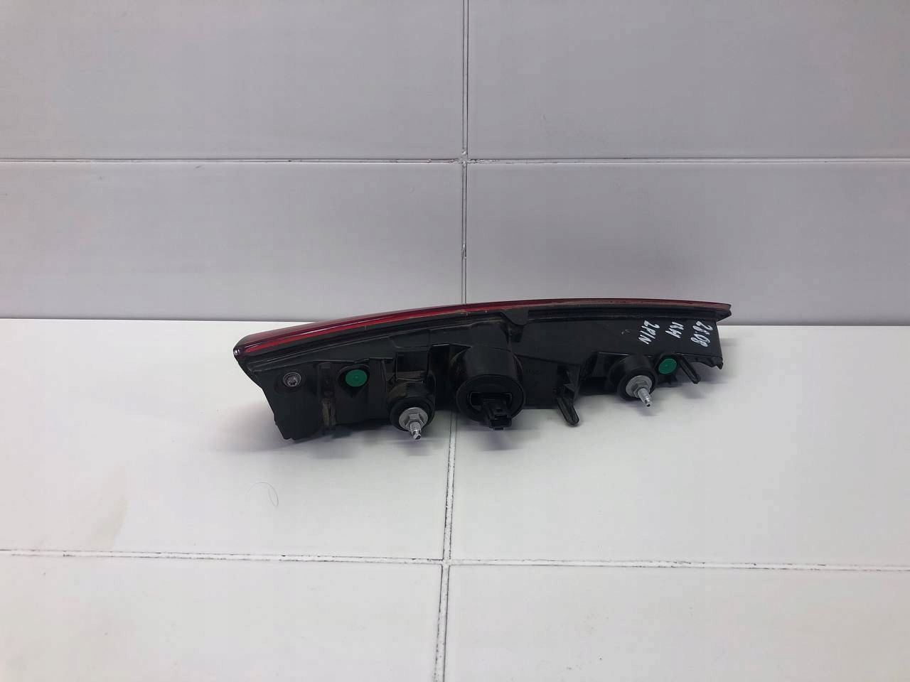 light rear to the bonnet right side Renault Captur 2 2021 265501234R