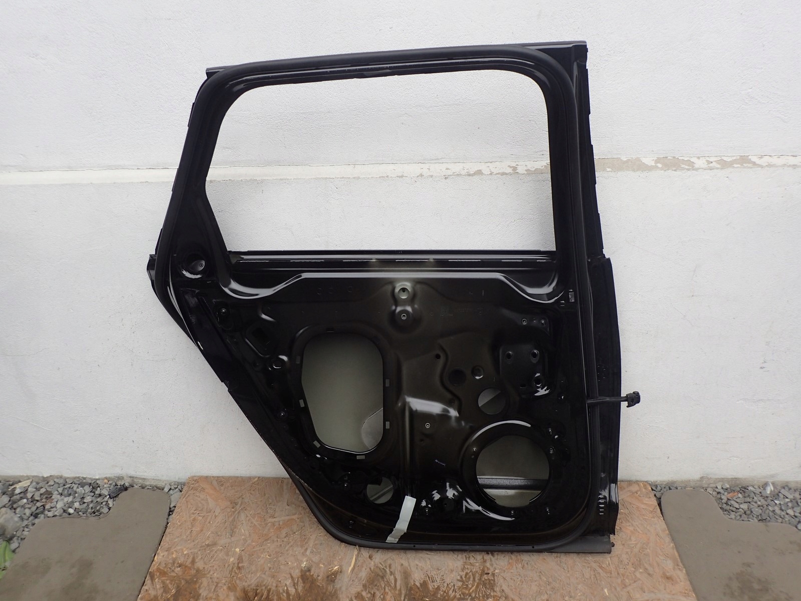 door left rear. left rear part AUDI A6 4K C8 KOMBI