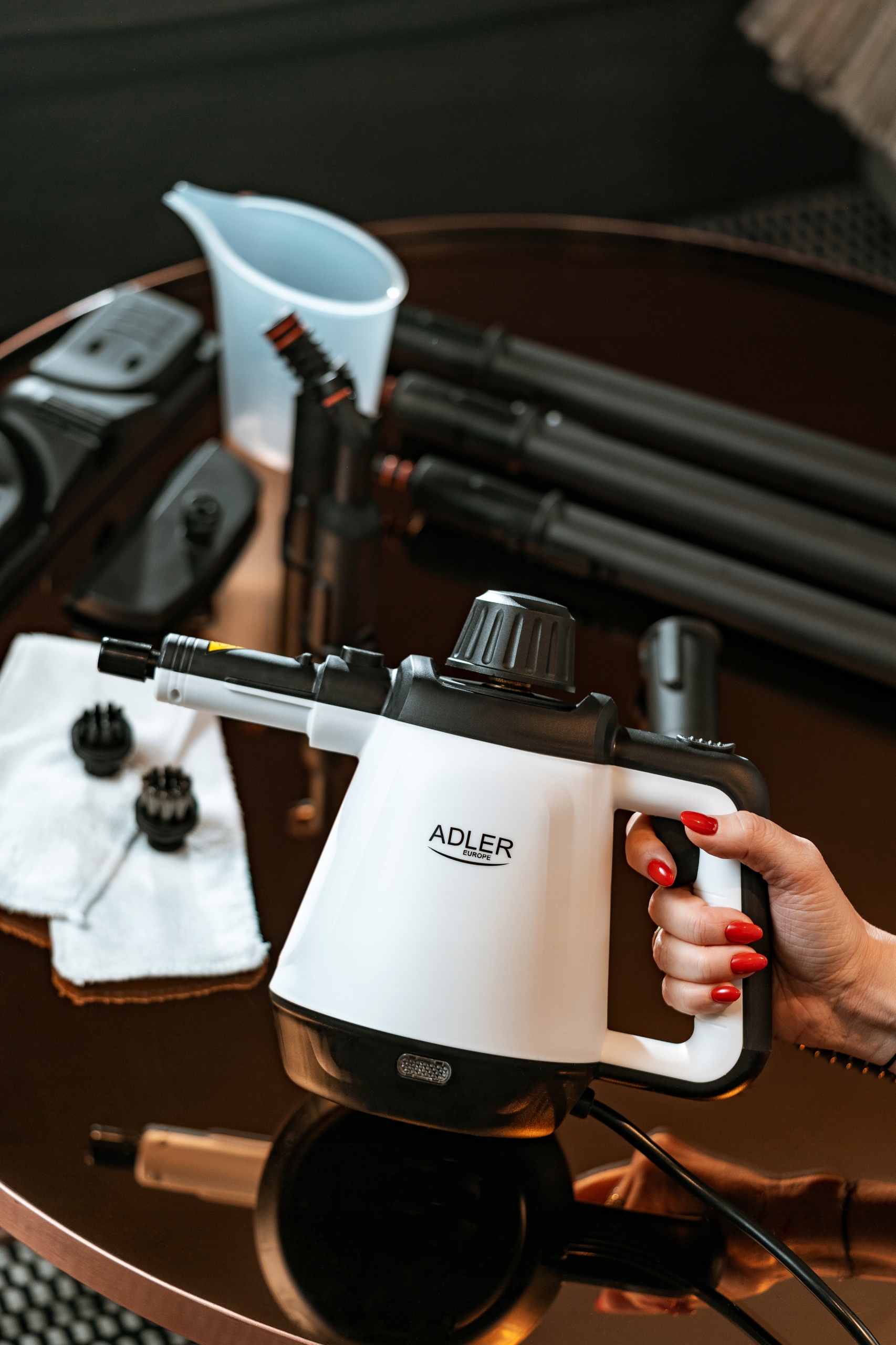 PAROWNICA NA PLUSKWY MYJKA PAROWA NA OWADY STEAMER OKIEN 13ELEMENTÓW 3,5BAR Waga produktu 2.43 kg