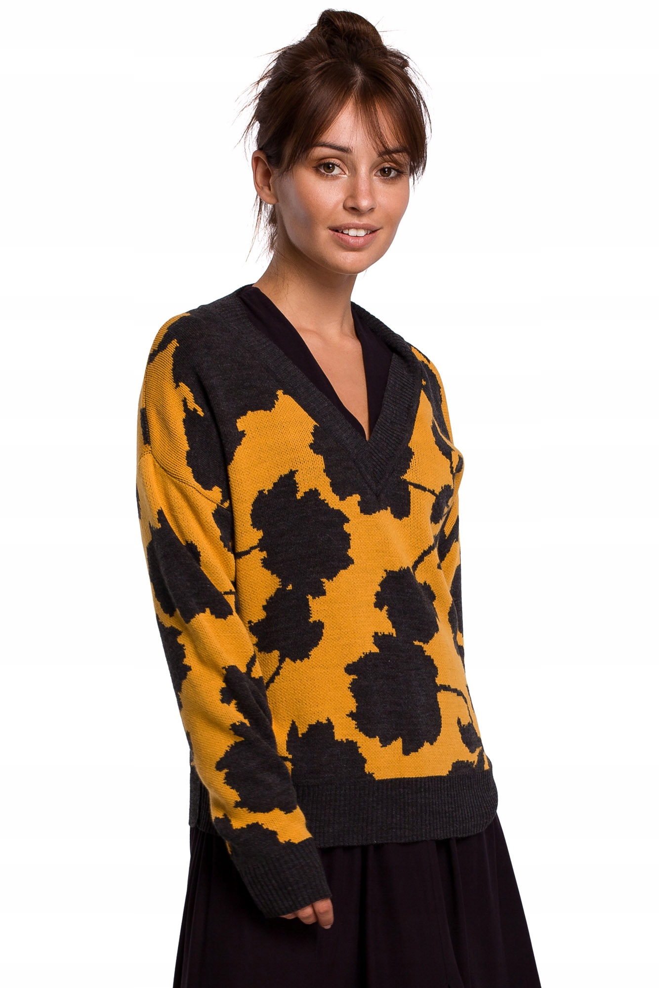 

BK056 Sweter W Kwiaty Model 3 ~L/XL~ Be Knit