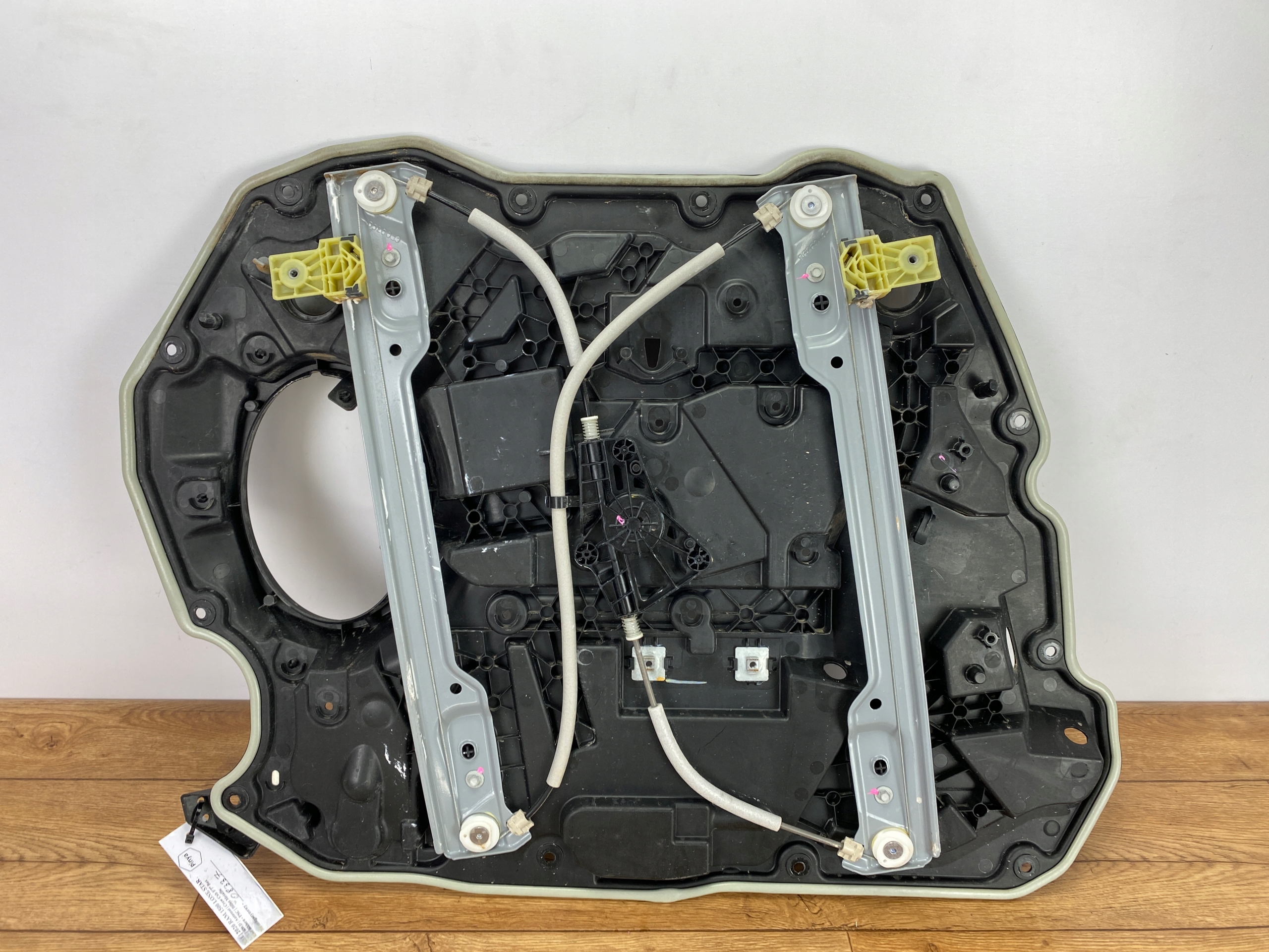 window regulator side door right Ram 1500 2019+ USA