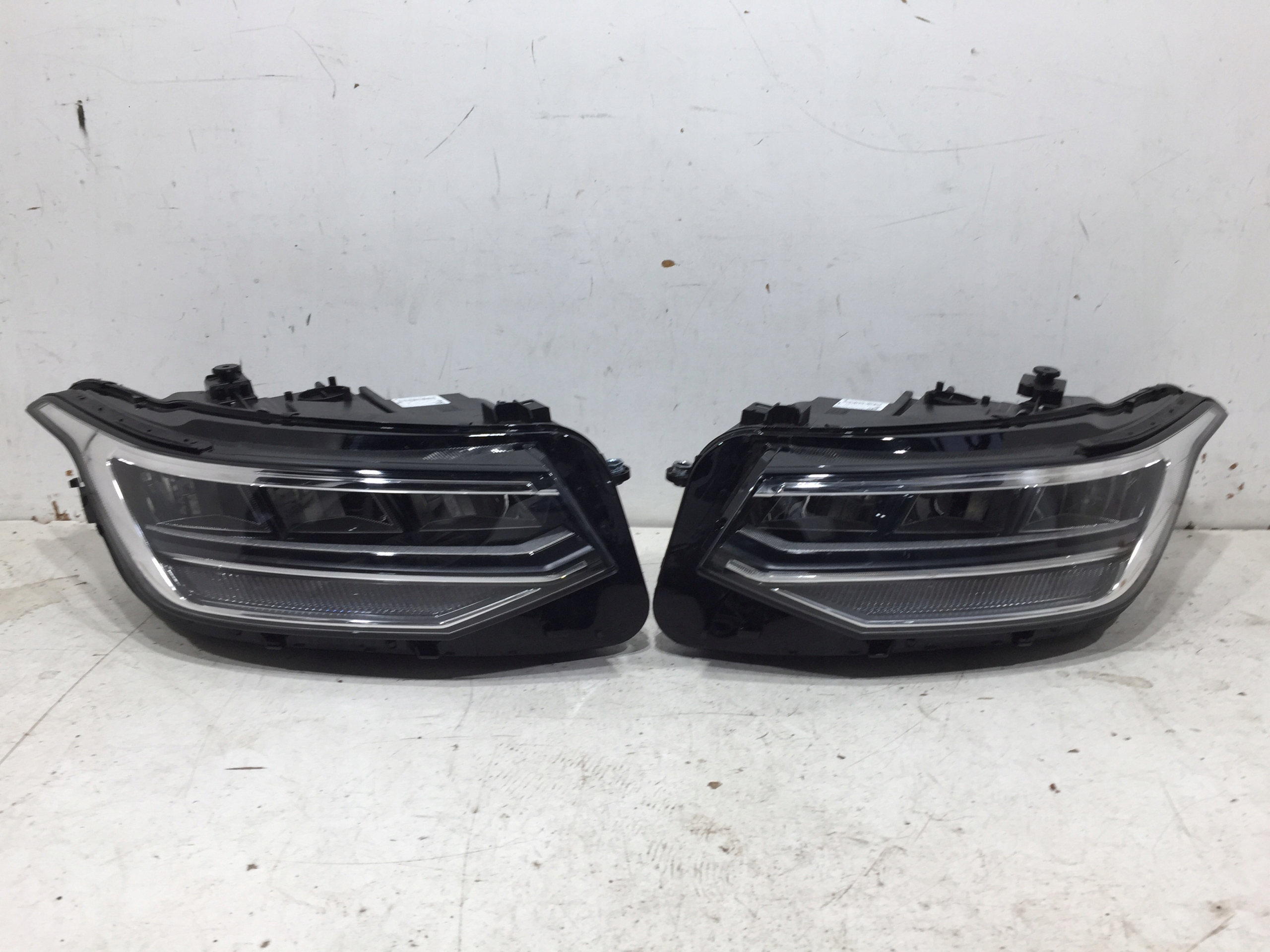 Frontscheinwerfer VW Tiguan 5NB941036G Facelift LED Links Scheinwerfer Headlight - Thumbnail 1