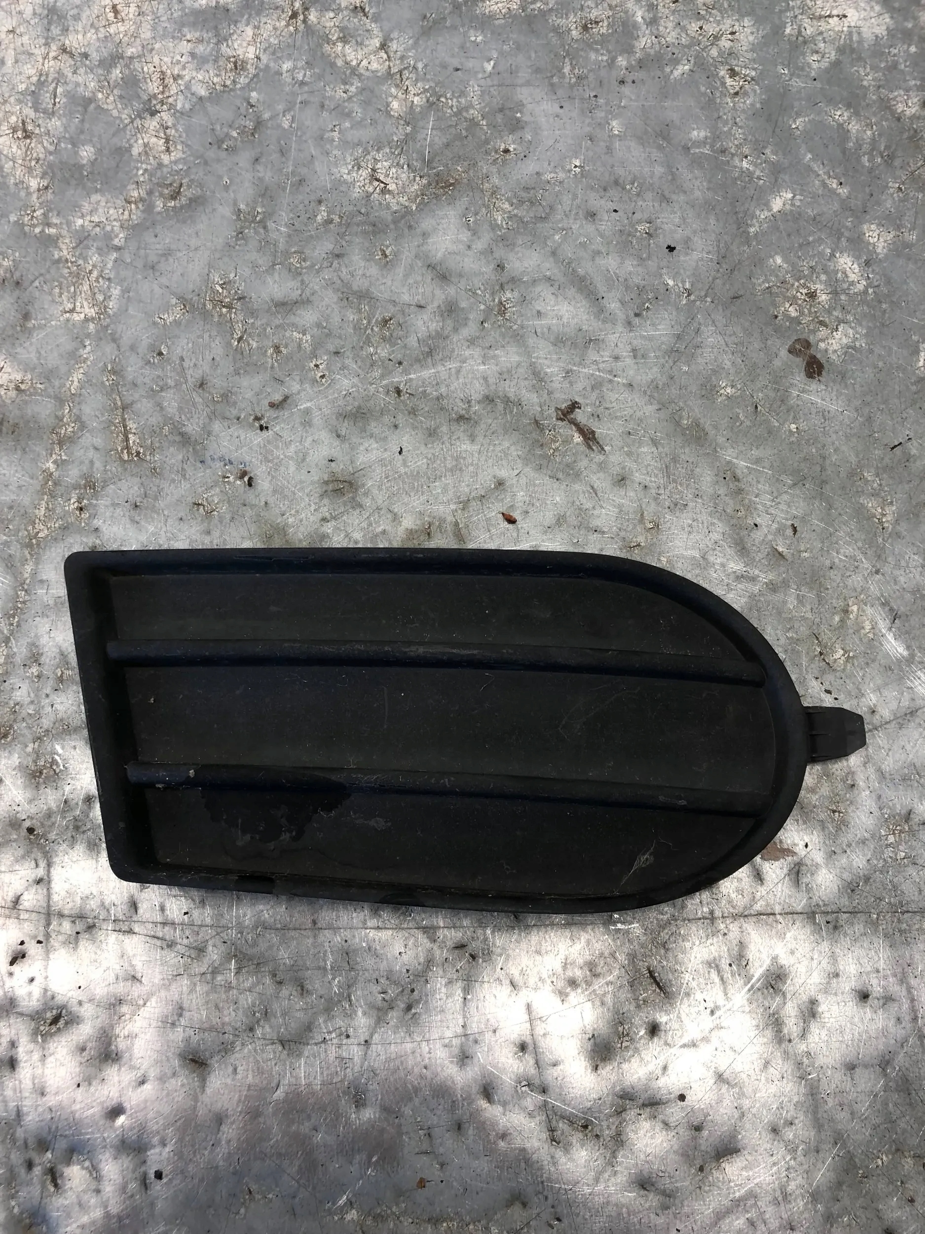 spoiler of a bumper left front SUZUKI SWIFT MK6 71761-63J0