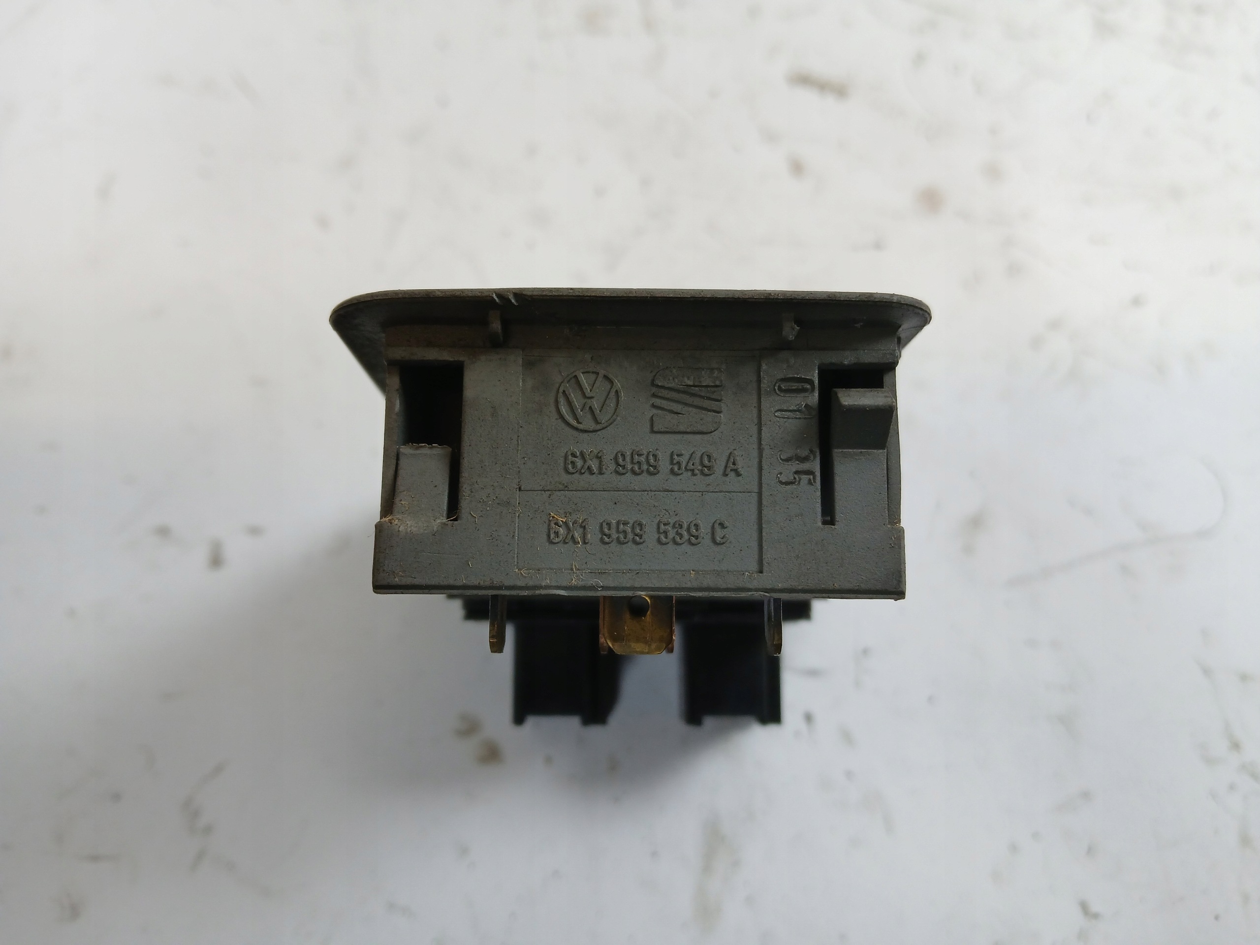 SEAT AROSA PANEL of the window left front 6X1959549A