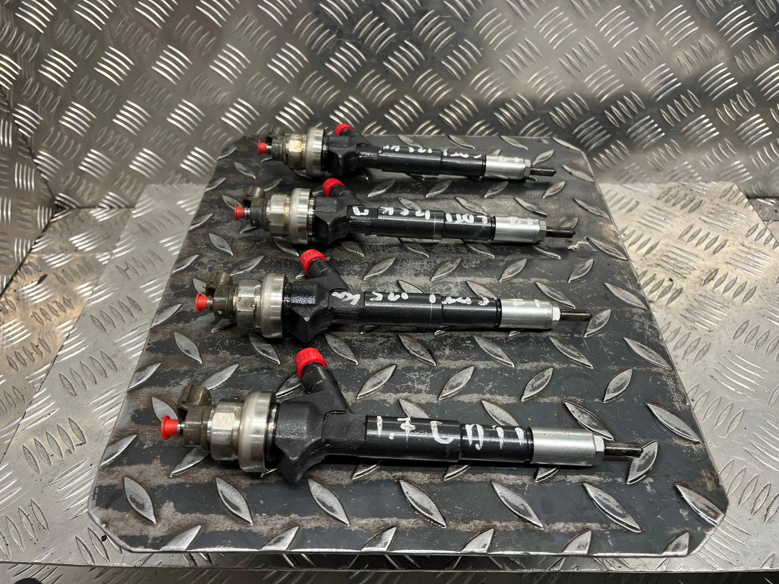 einspritzdüse einspritzdüse KOMPLET OPEL ASTRA H 8-97376270-1