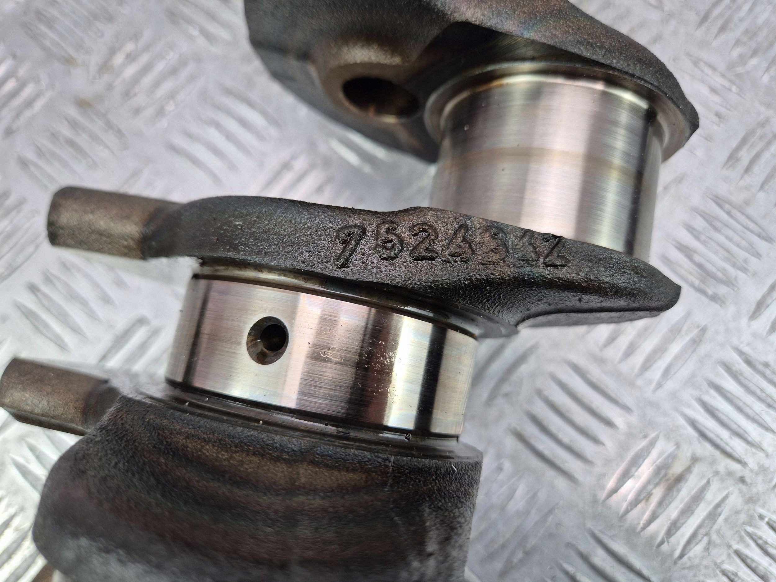 crank BMW 7 E65 E66 750i 7524842 N62B48B