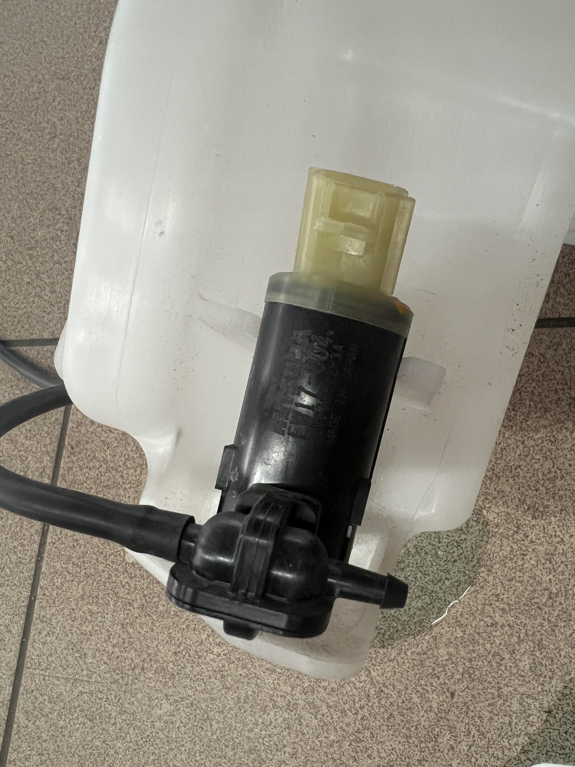 бачок омывателя насос жидкости Honda HRV III 21-