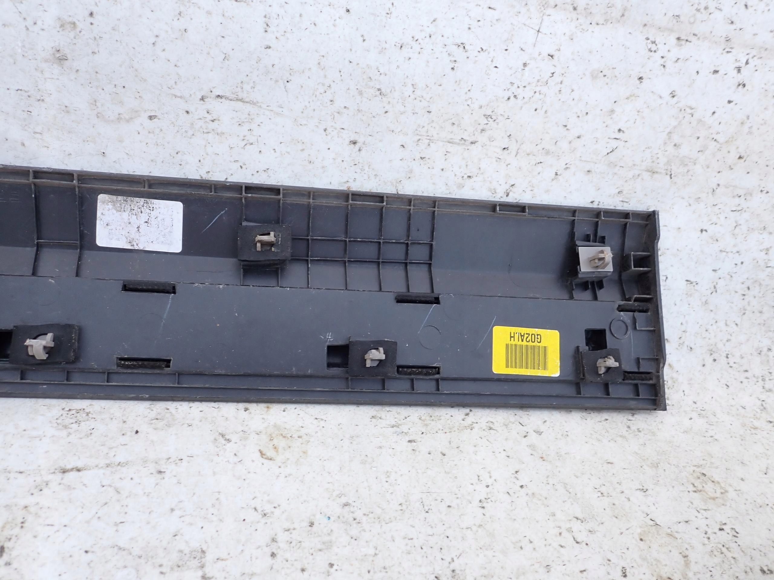 HYUNDAI KONA 17- moulding door left front