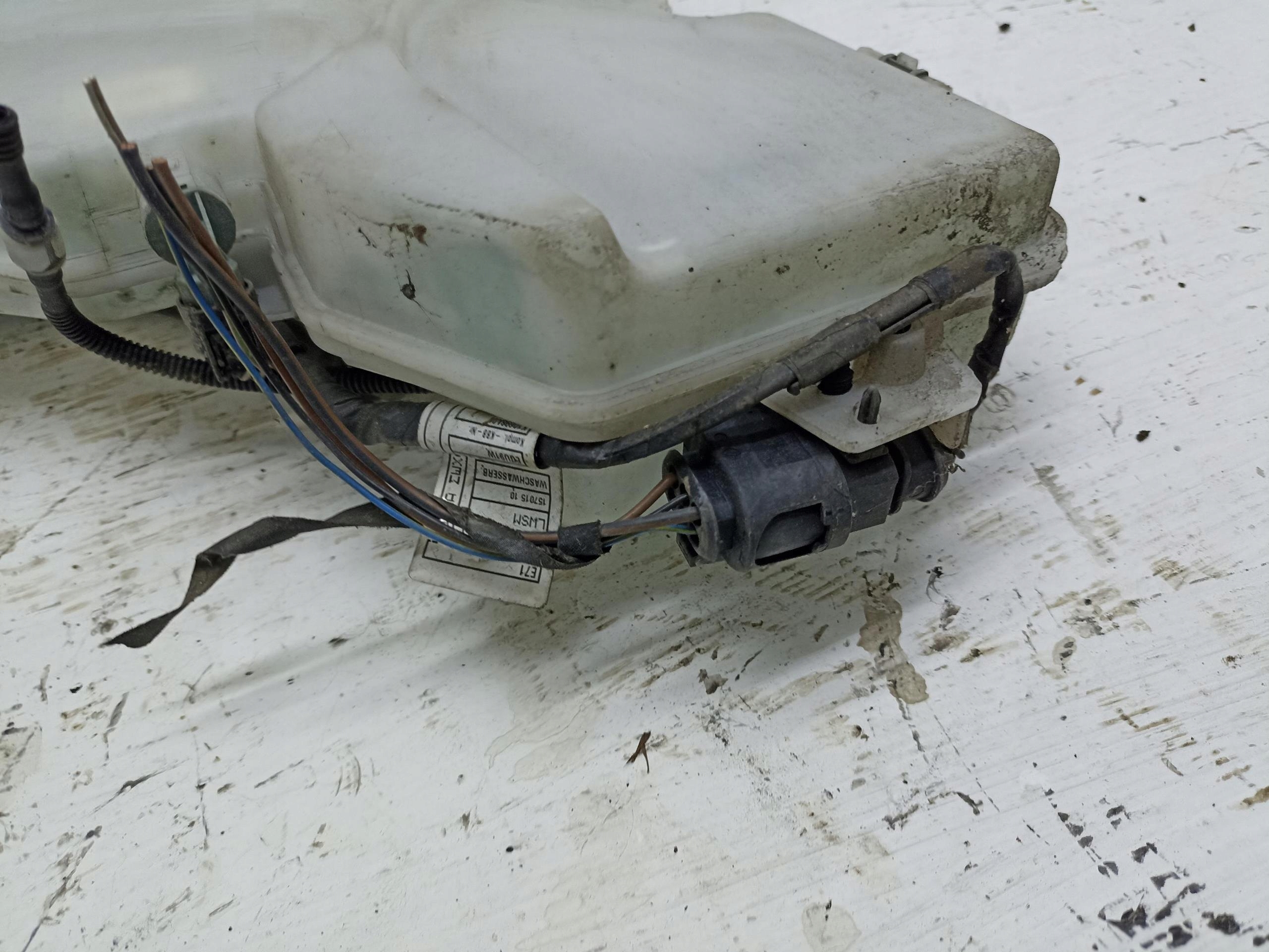 Behälter Spritzdüse + POMPKI BMW X6 E71 7161476