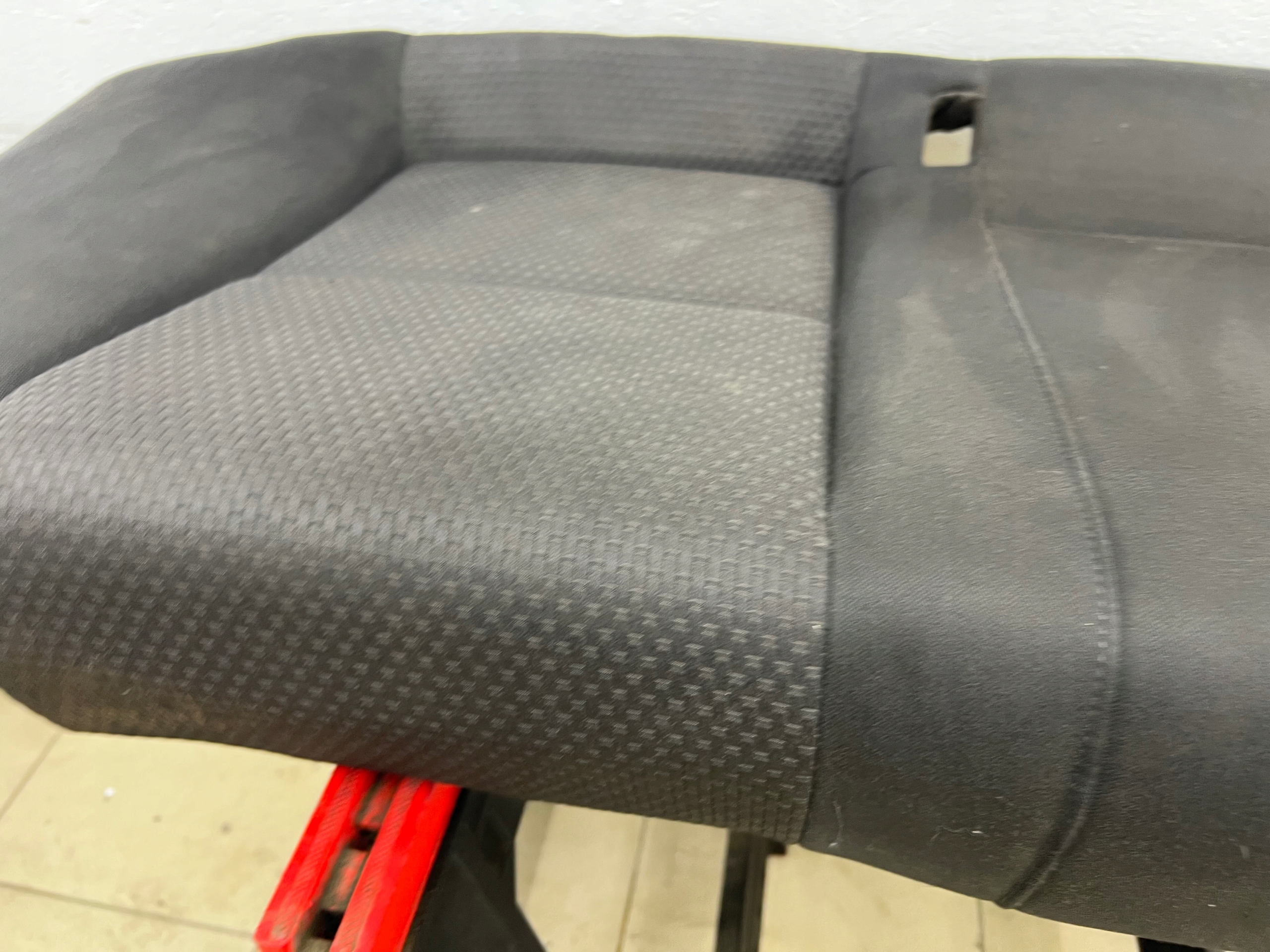 AUDI A6 C6 LIFT Sitz heck hinten 4F0885375