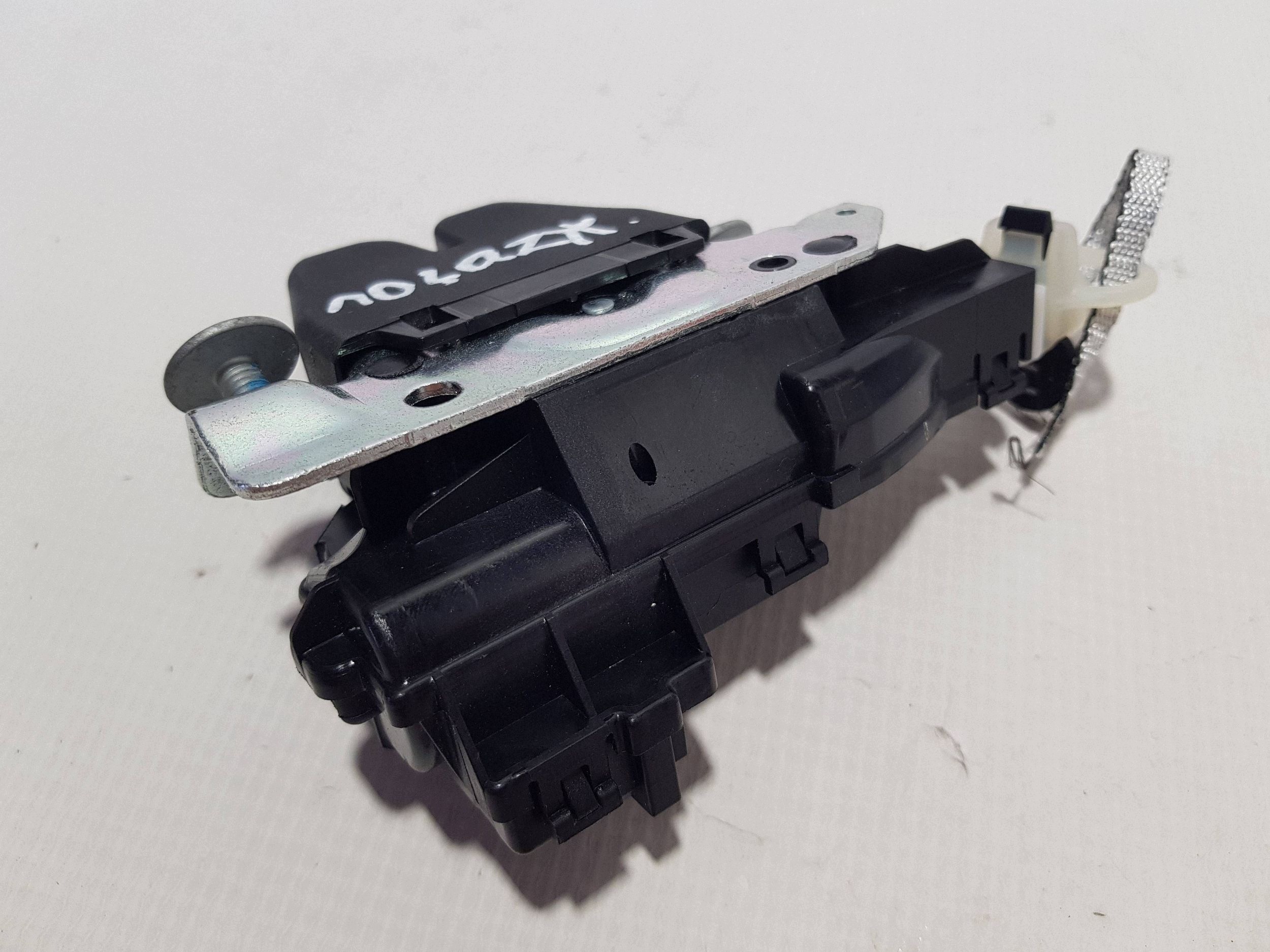 MERCEDES E W213 sedan lock bonnet boot A0997501800