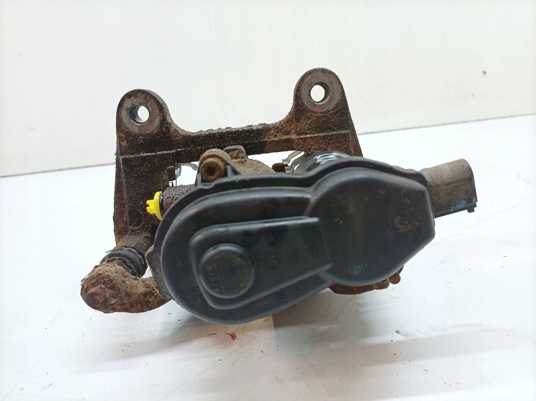 caliper brake right rear part 3.2 B KL Jeep Cherokee V (2014- )