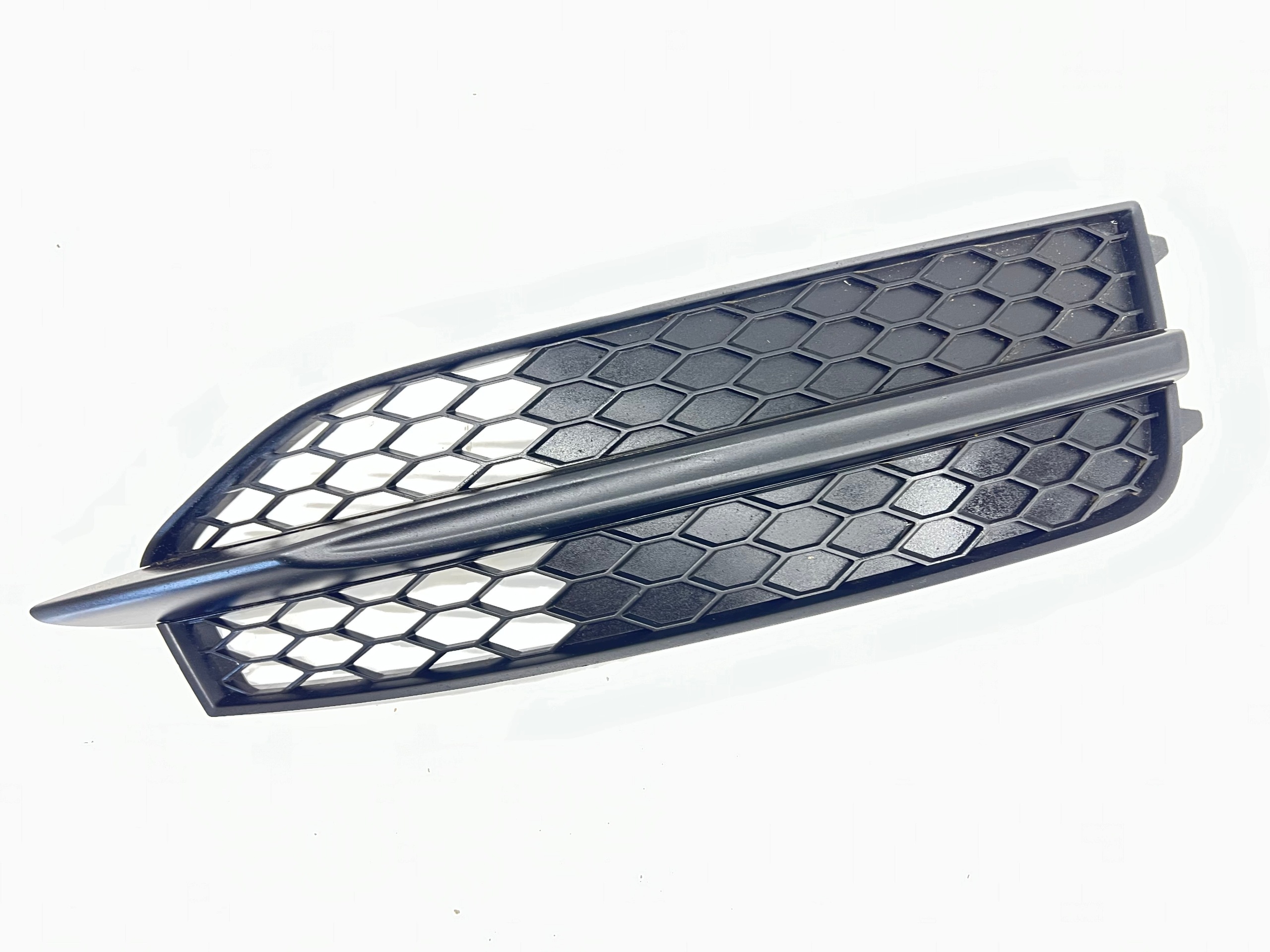 A7 4G grid of a bumper lower right right front SLINE 4G8807682B