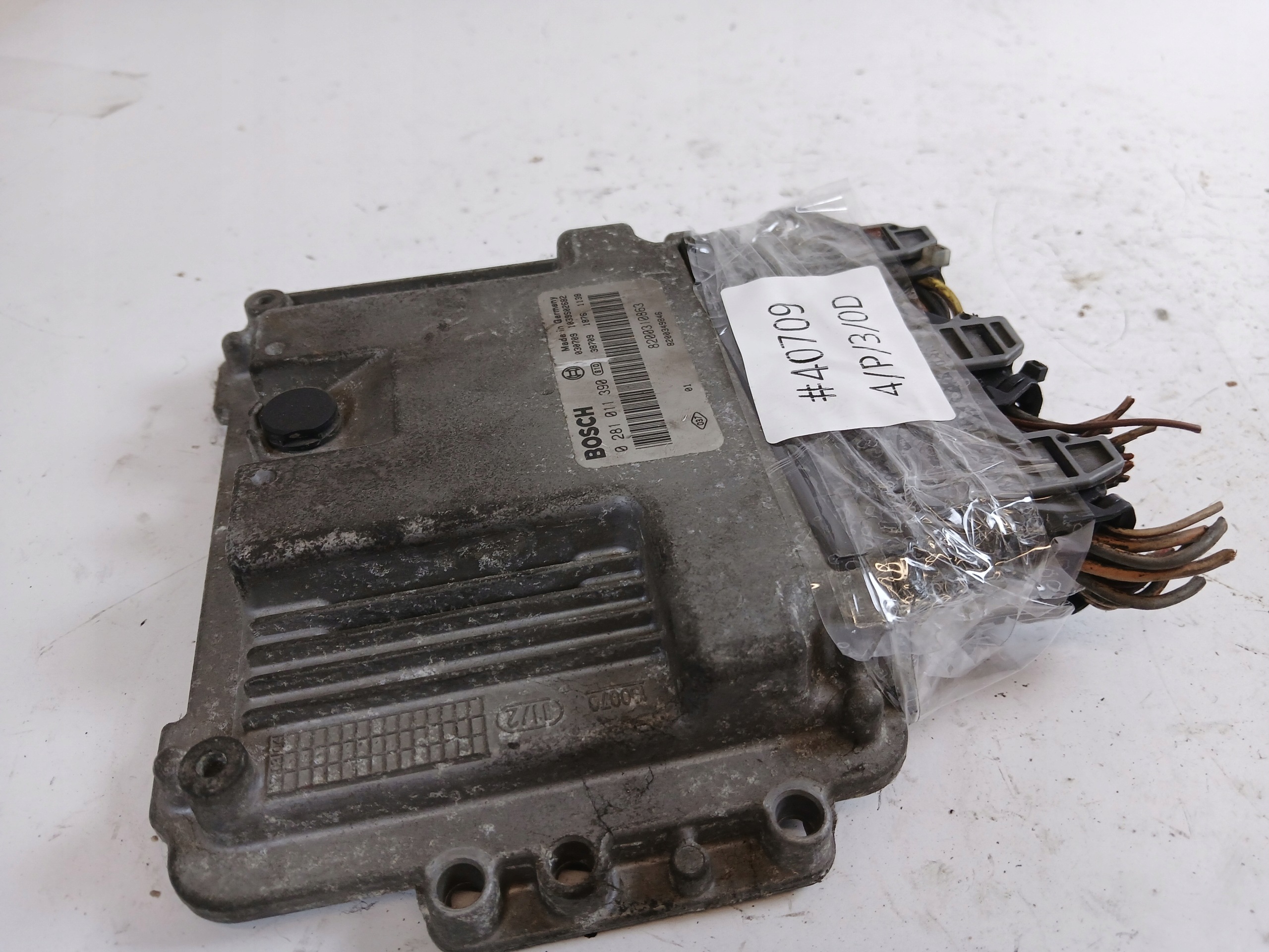 RENAULT SCENIC II MEGANE II 1.9 DCI centralina motore 8200310863