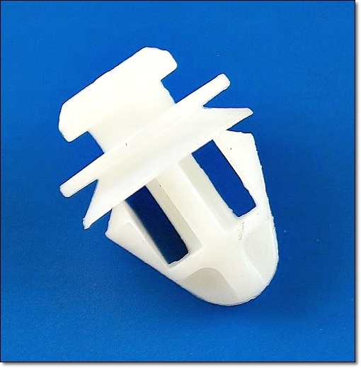 2szt RENAULT TWINGO II -SPINKA LISTWY BOCZNEJ Jakość części (zgodnie z GVO) P - zamiennik o jakości porównywalnej do oryginału