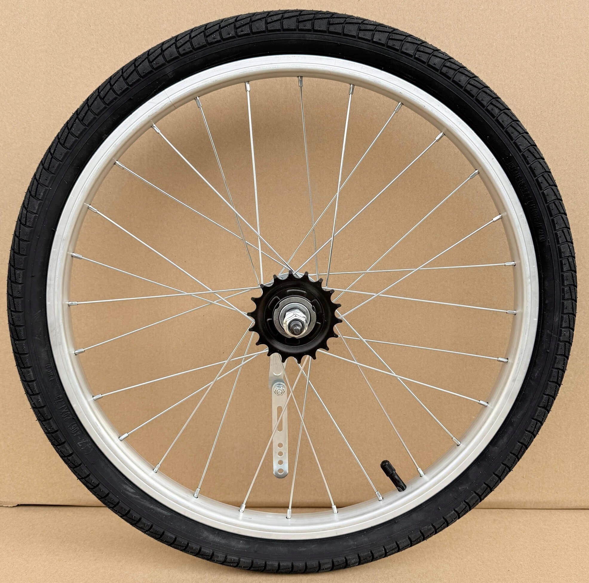 Kompletní zadní kolo pro kolo 20 palců Torpedo skládací Wigry Pneumatika Pneumatika