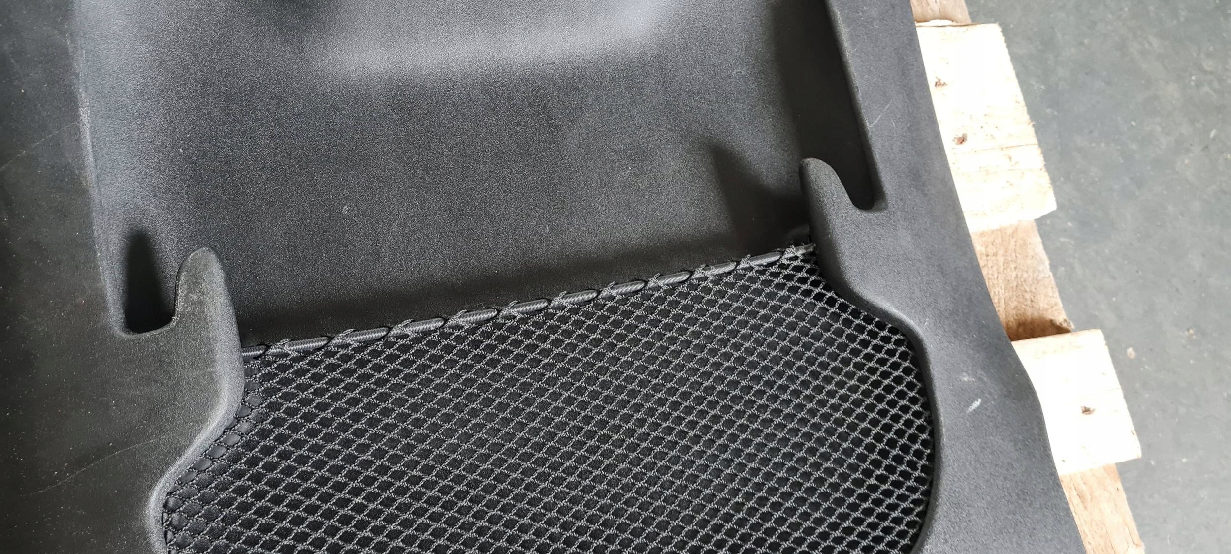 Chrysler Pacifica 2022 cover PLECY seat side front 5SX21TRMA
