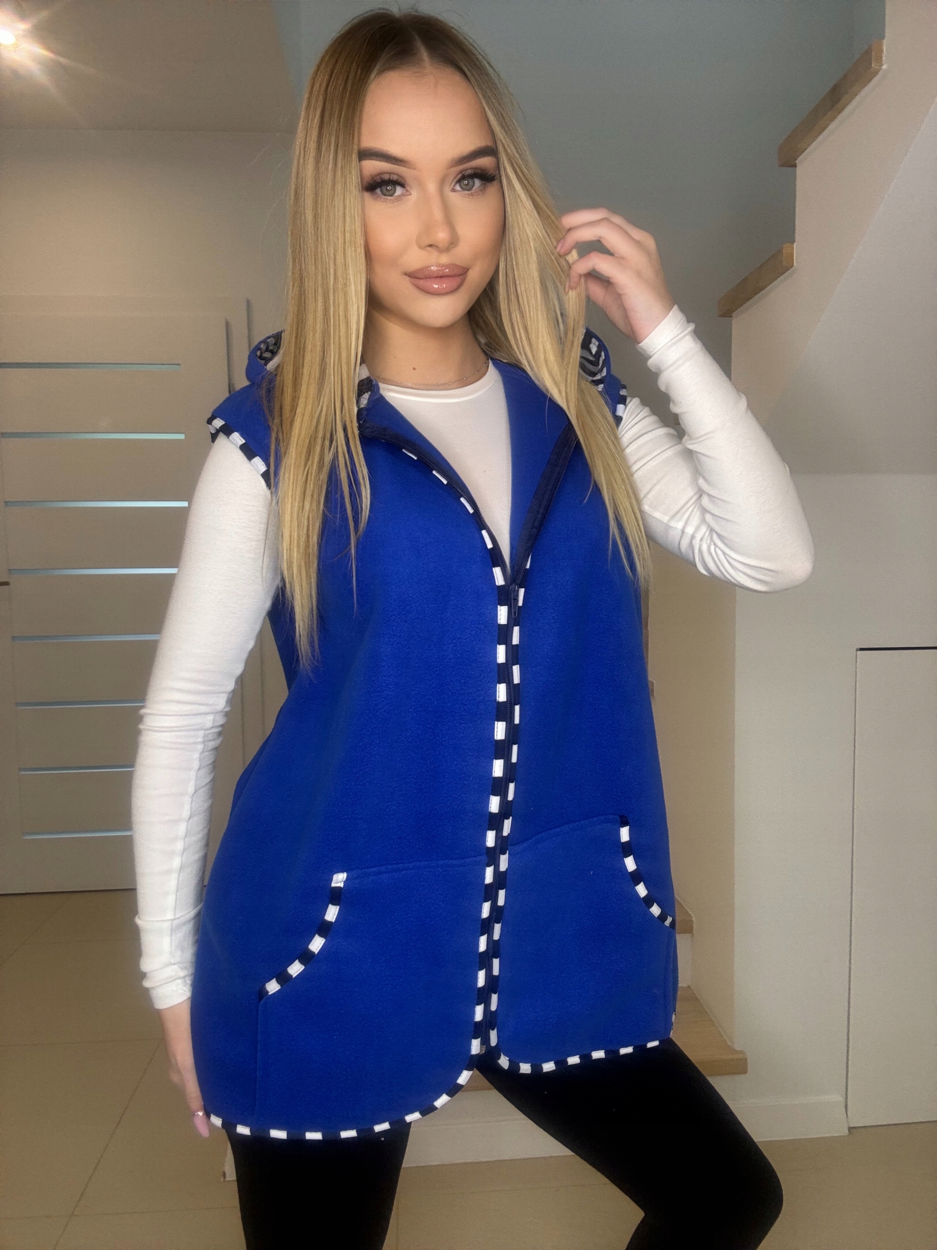 KAMIZELKA POLAROWA,DAMSKA ,NIEODPINANY KAPTUR 48-58 (56)