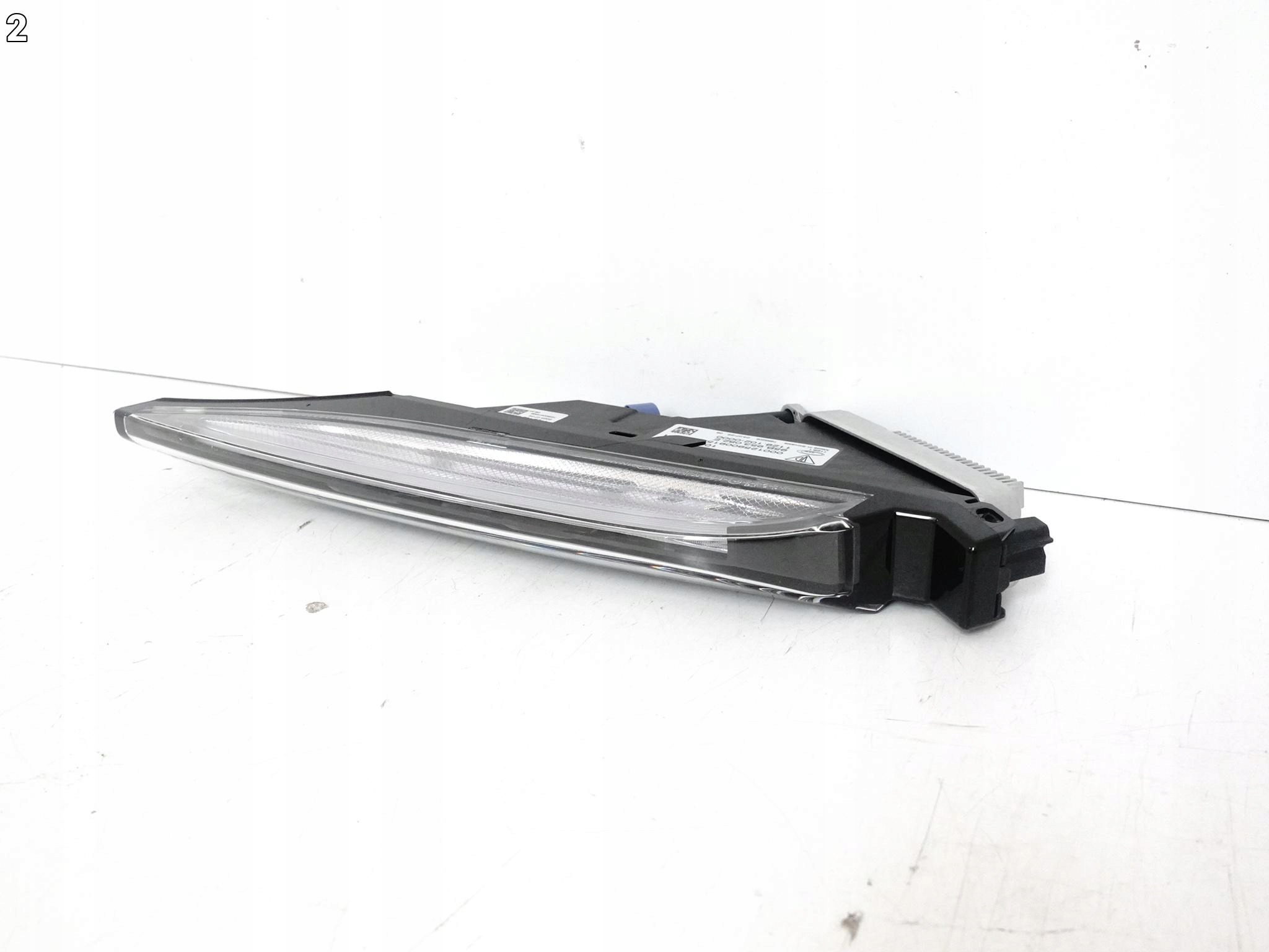 PORSCHE MACAN and 95B LIFT 19- light LED DRL indicator right W bumper