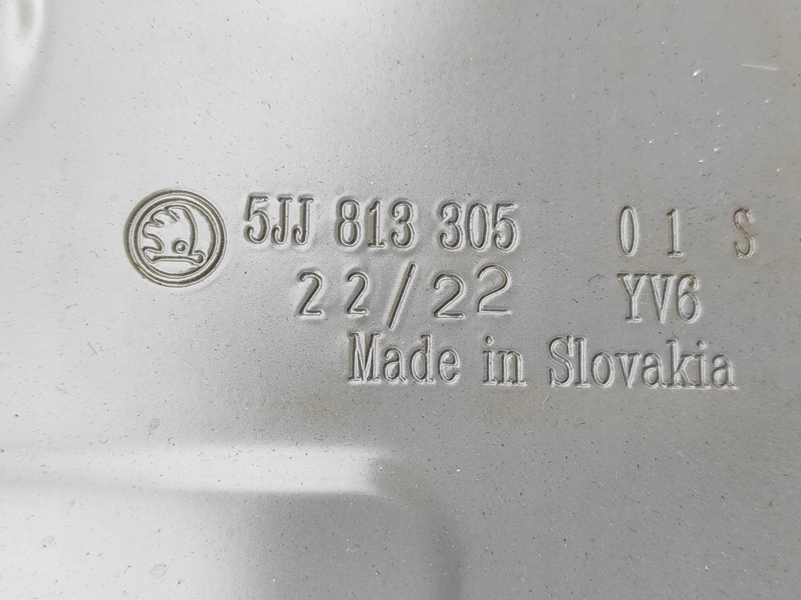 SKODA RAPID SPACEBACK универсал ремень задний 5JJ813301