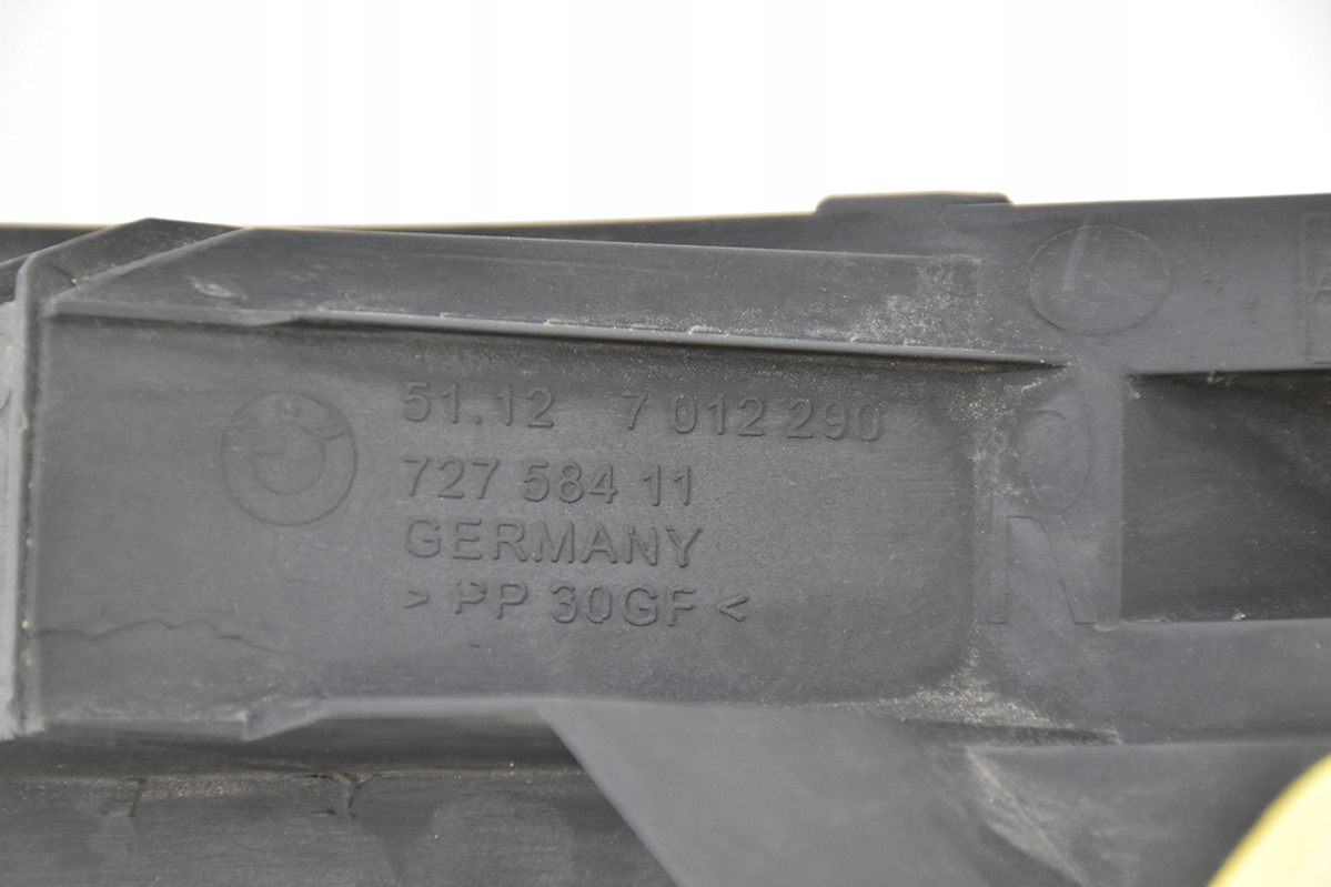 Halter der Stoßstange hinten rechts BMW E65 E66