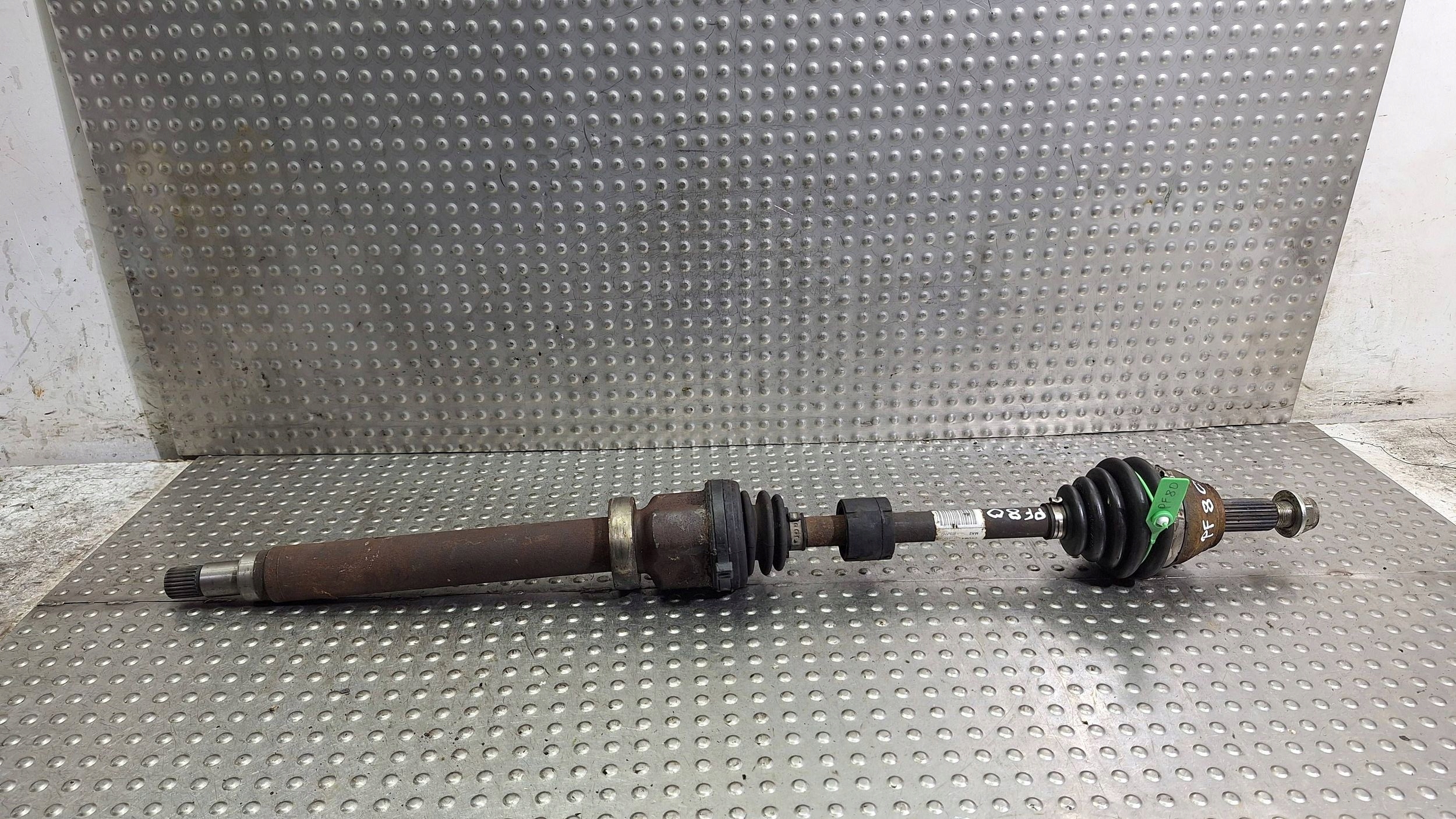 semi-axis right front 8V51-3B436-HB FORD FIESTA MK7 1.6 TDCI