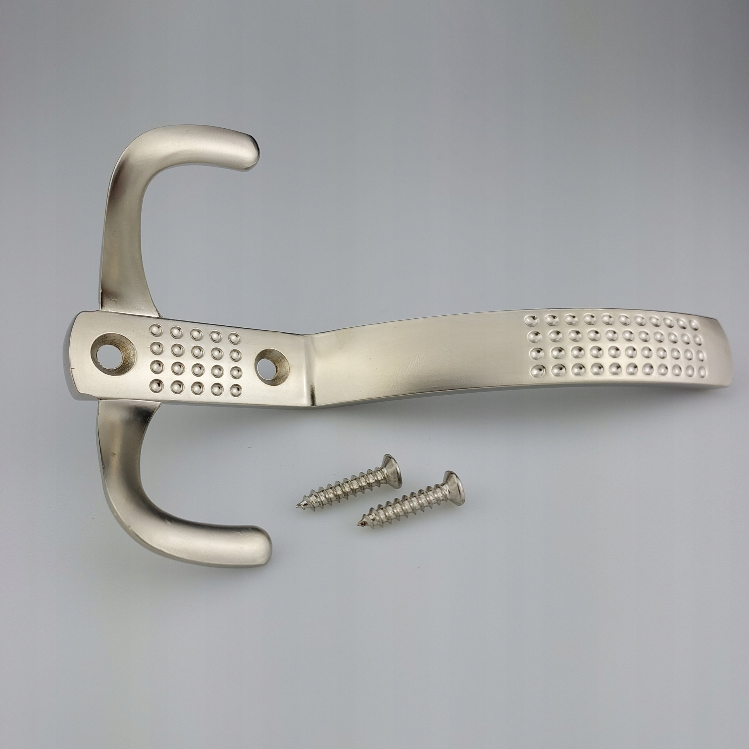 WIESZAK ŚCIENNY HACZYK NA UBRANIA WIESZAK NA UBRANIA MEBLOWY SATYNA Kod producenta 00000268