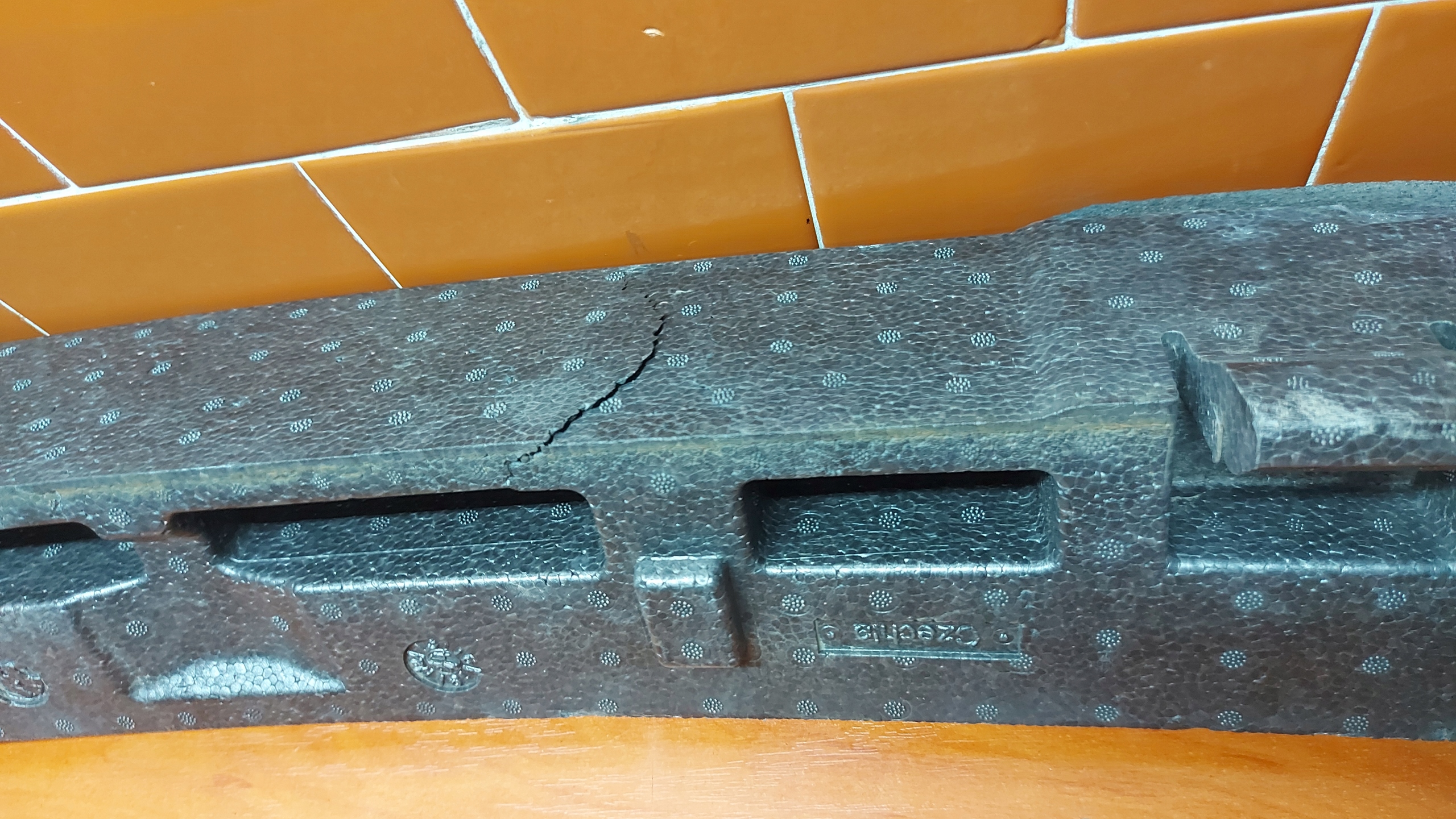 ABSORBER polystirene of a bumper front front SKODA SUPERB III 15