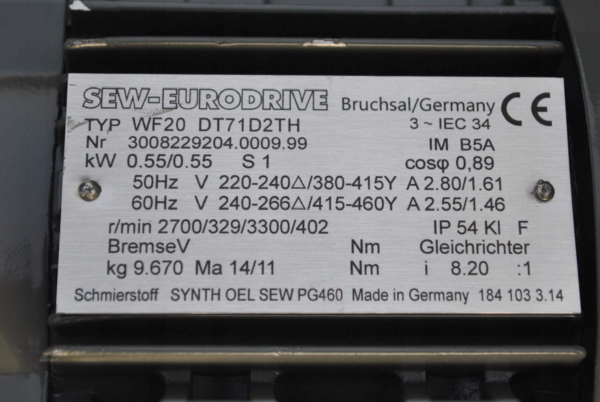 Motoreduktor kątowy 0.55kw. 329obr./min. Firmy SEW Marka SEW Eurodrive