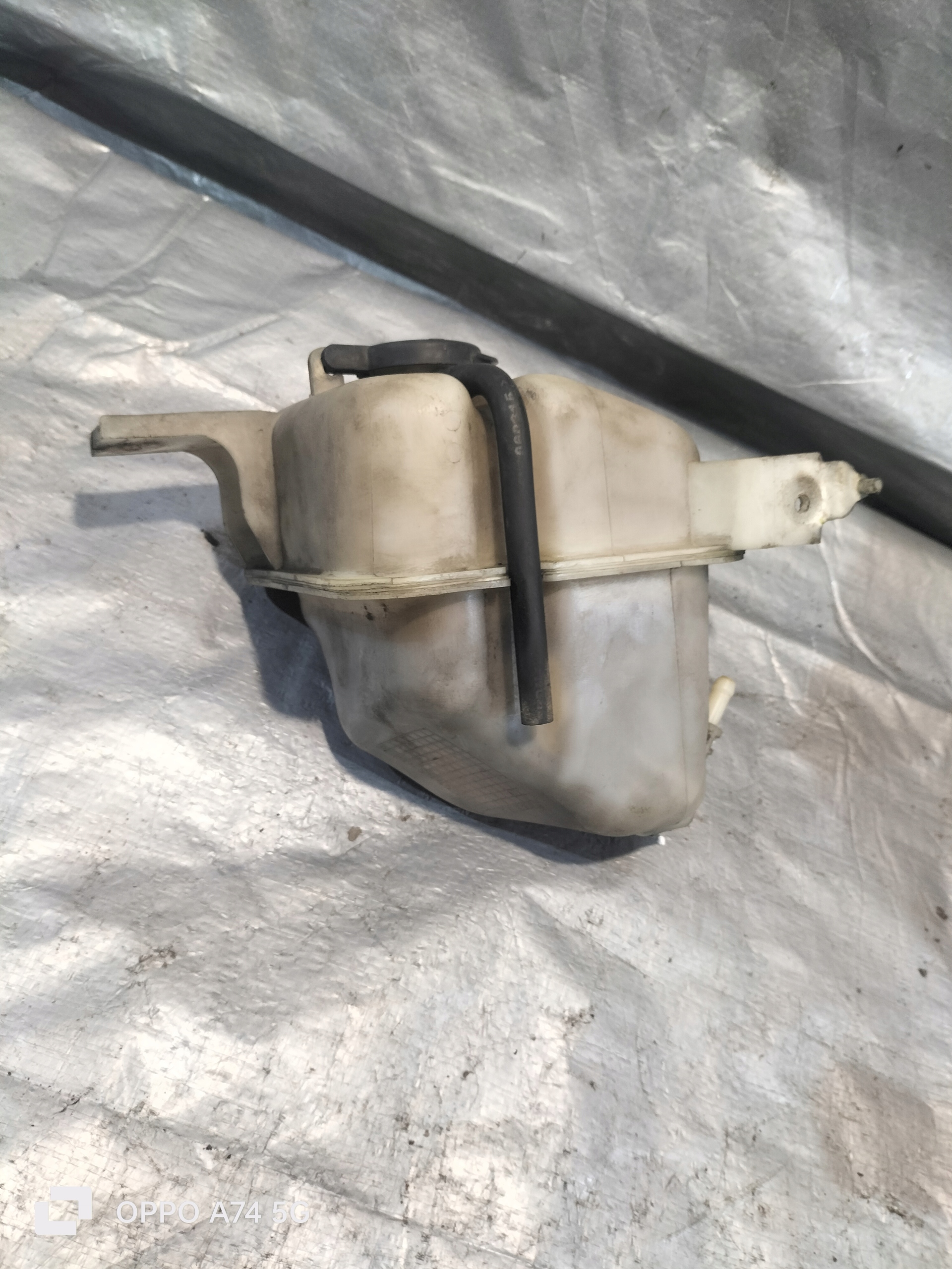 Réservoir eau HYUNDAI SONATA V 2.0CRDI 2006R