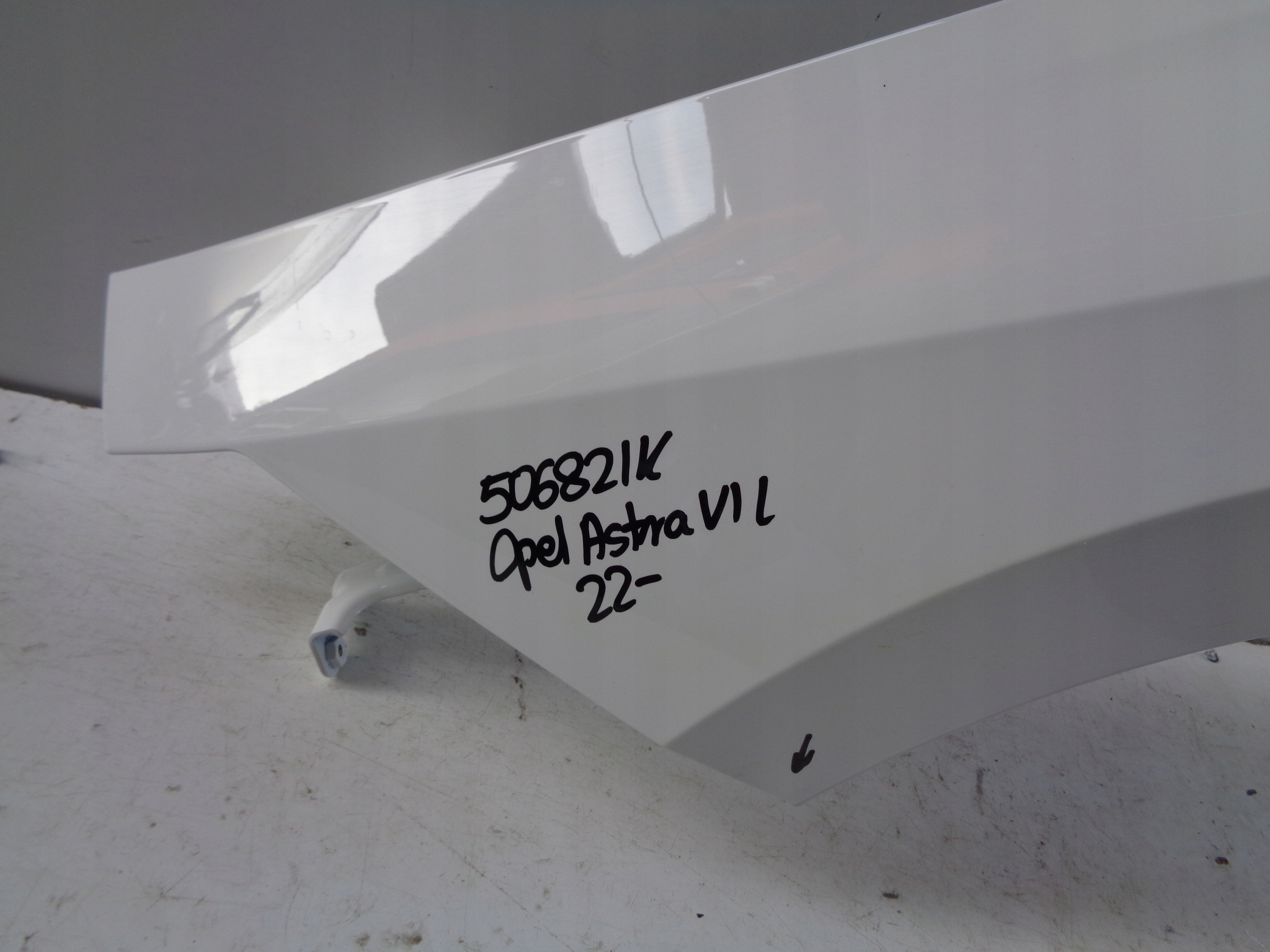fender left front OPEL ASTRA VI L 22- NR 50682