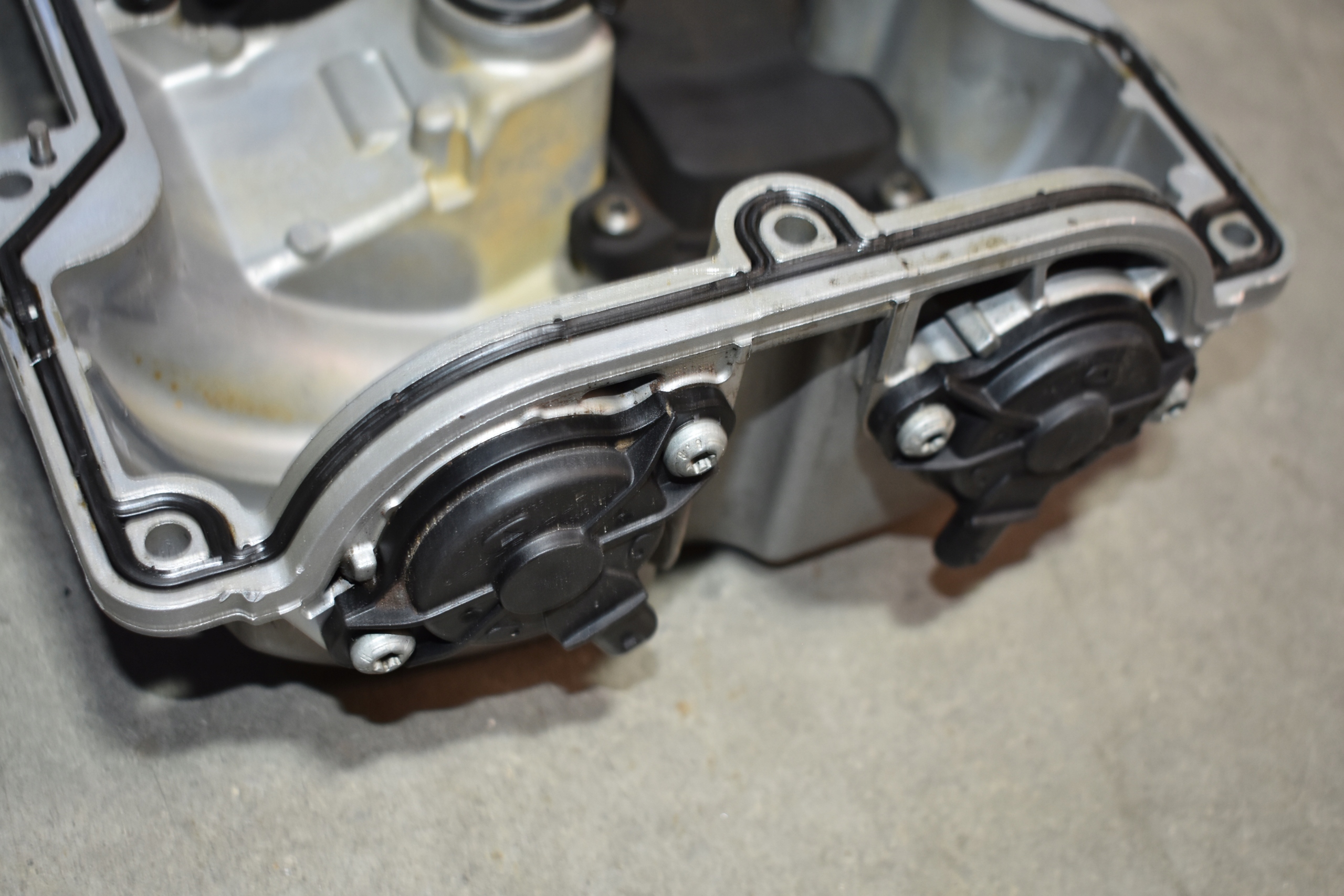 IDEALNA Coperchio TESTATA cilindro 4-6 PORSCHE MACAN DCN CTM 3.0 1