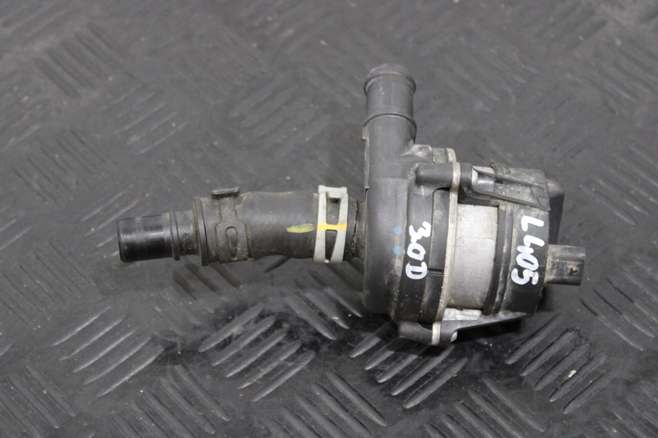 pumpa cirkulacije vode EPLA-8501-BD LAND RANGE ROVER VOGUE L405 LIFT