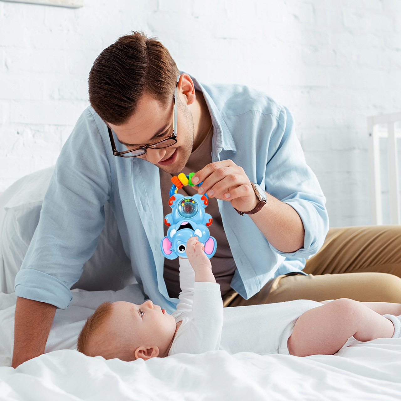 GRZECHOTKA SŁONIK ŚWIECĄCA GRYZAK INTERAKTYWNA ŚLICZNA DLA DZIECKA MALUCHA Marka MalPlay