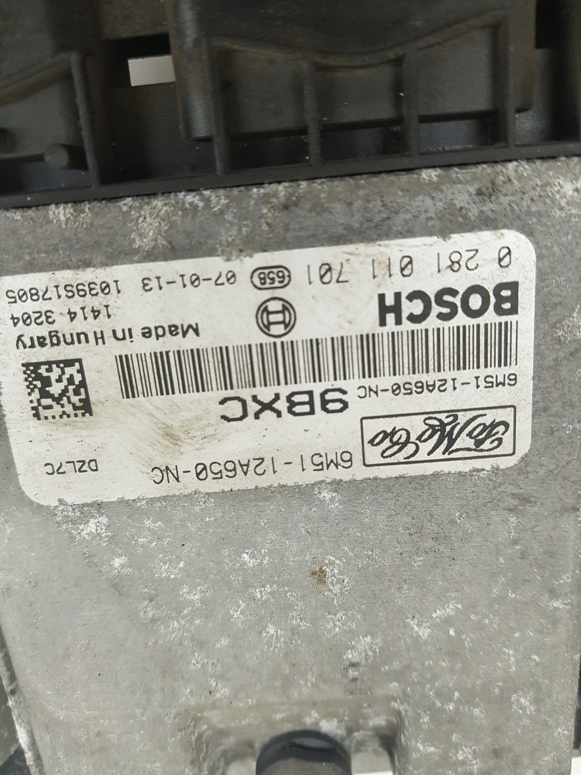 computer of the engine control unit FORD FOCUS MK2 6M5112A650