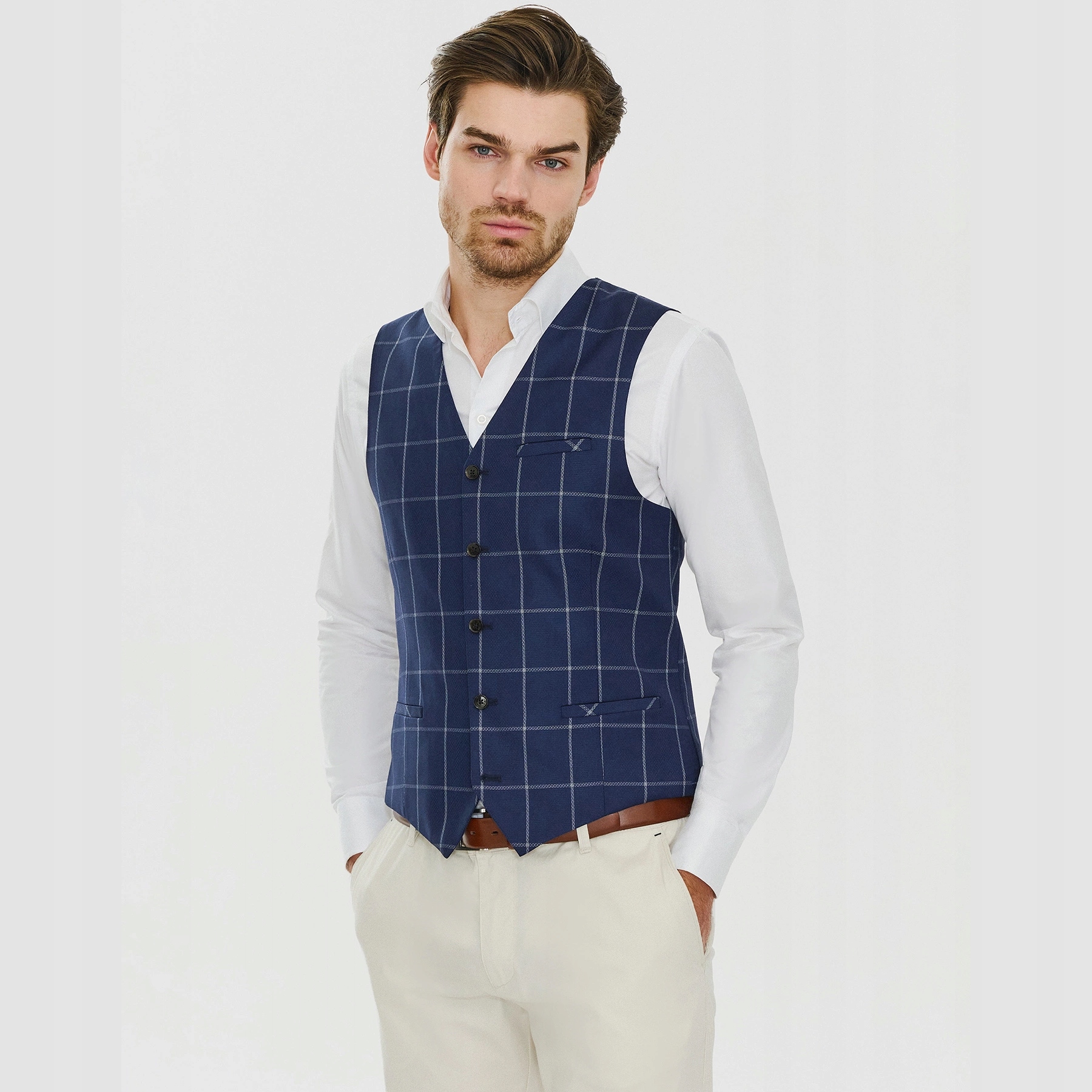Tmavě modrá pánská kostkovaná vesta Pako Lorente 48
