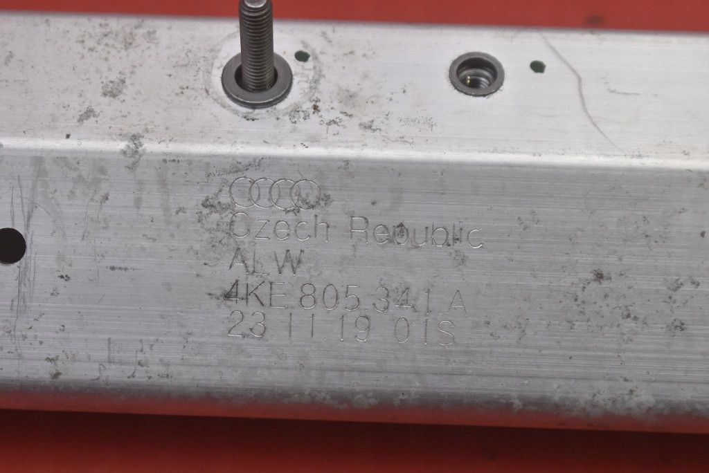 wall support of the front 4KE805341A AUDI E-TRON 55 408 KM 18-21