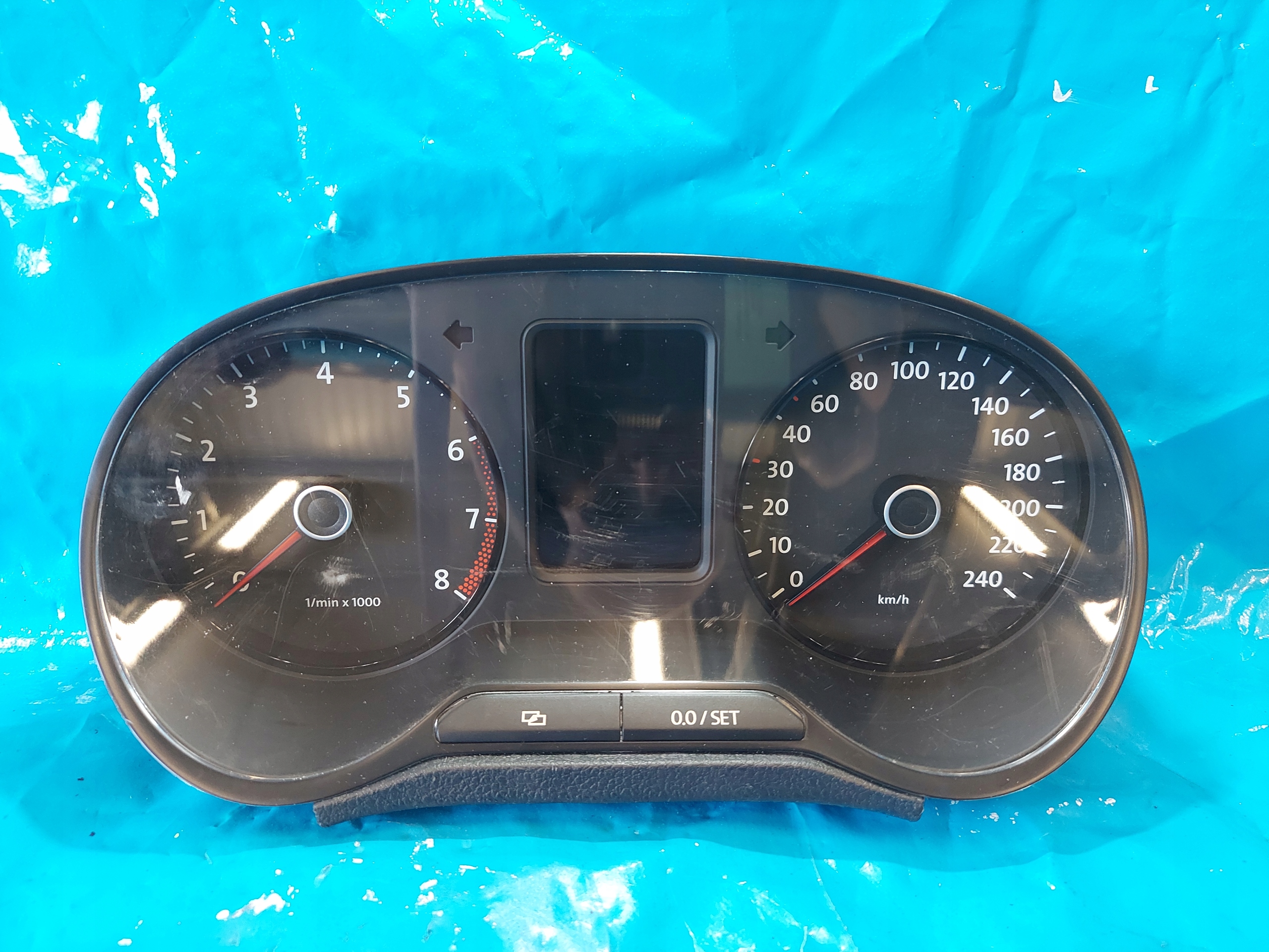 dials clock VW POLO 2012 R 1.2 TSI 6R0920860J