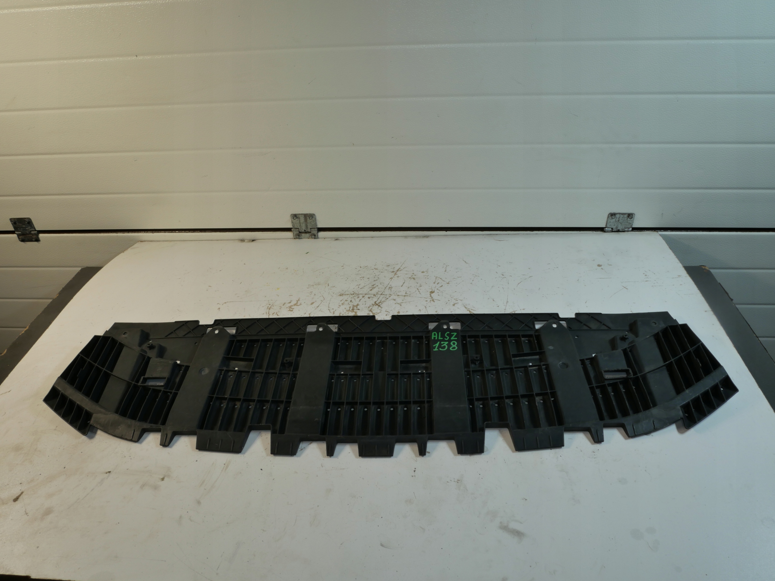 AUDI Q3 8U0 Blende Abdeckung untere der Stoßstange 8U0807233G