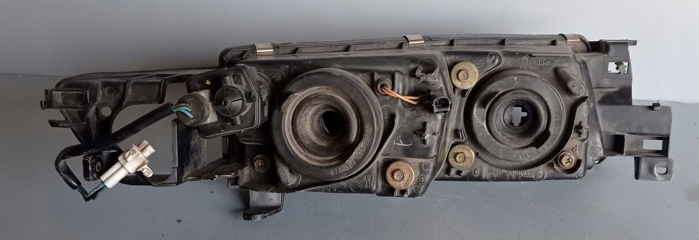 MITSUBISHI GALANT 97R light left front EU