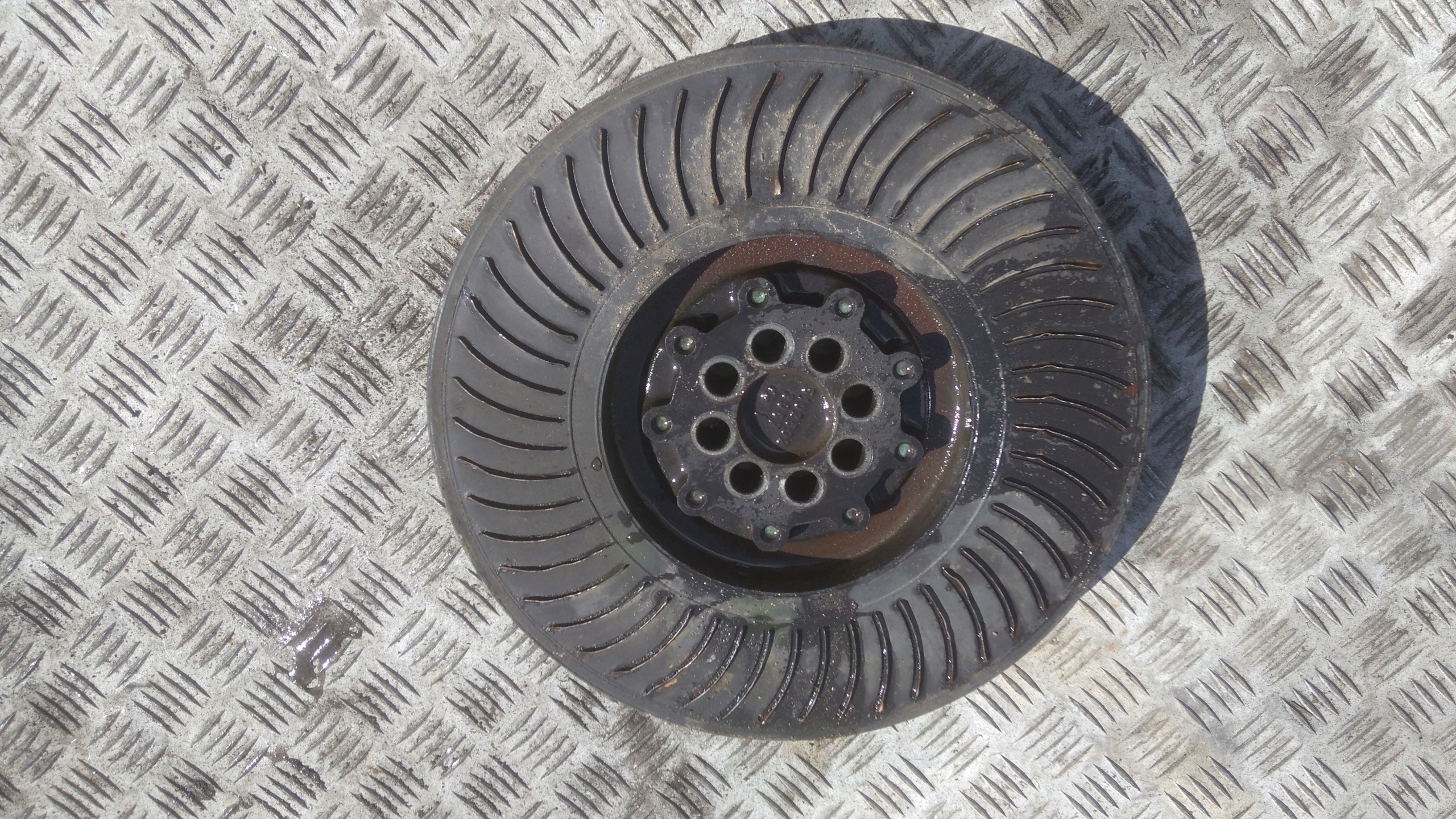 TŁUMIK DRGAŃ MAN TGX TGS 440 EURO 6 200 ZŁ NETTO