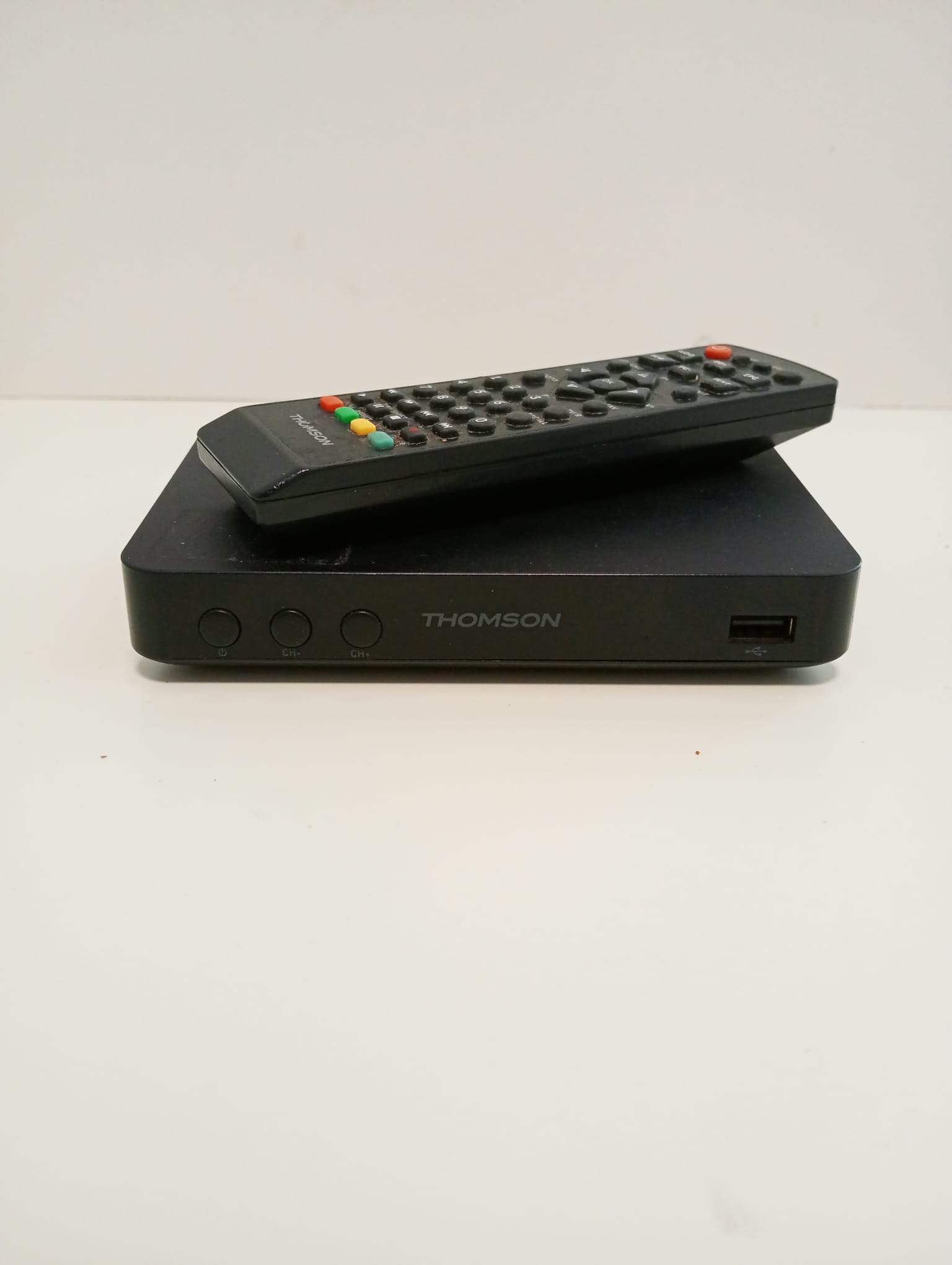 Dekoder DVB-T2 HEVC Thomson THT808 USB EPG