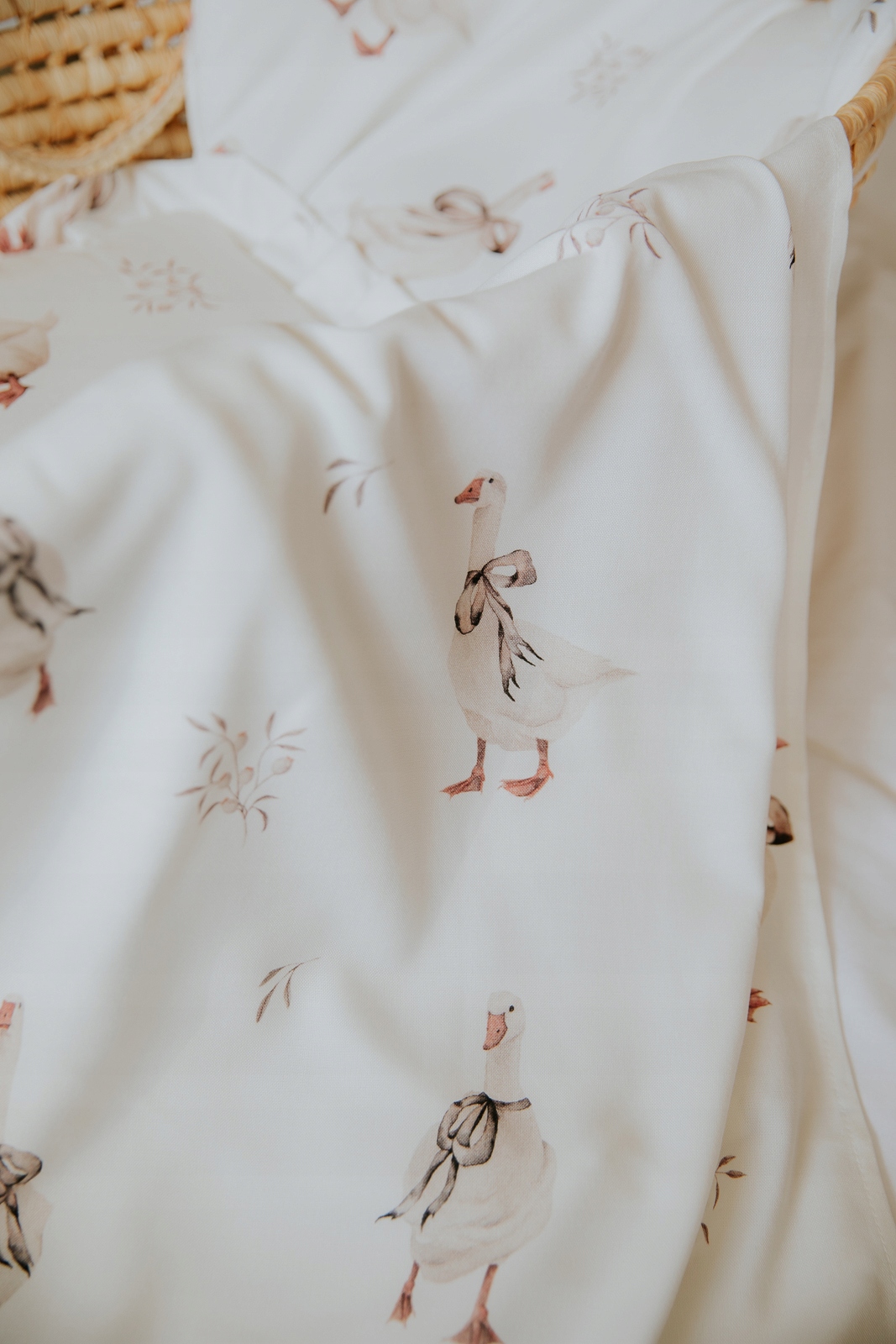 PRZEŚCIERADŁO CHICCO BABY HUG - BAMBUSOWE - wzory Bohater Inny