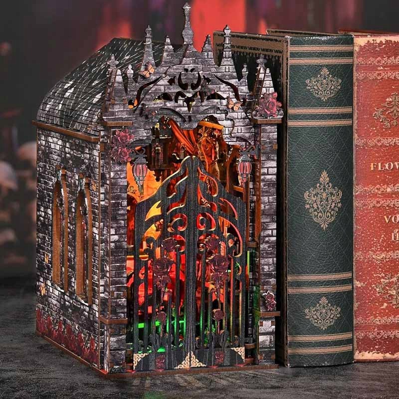 Miniaturowy Domek Book Nook Krypta Czarnego Kruka Zamek Gra Puzzle 3D Diy